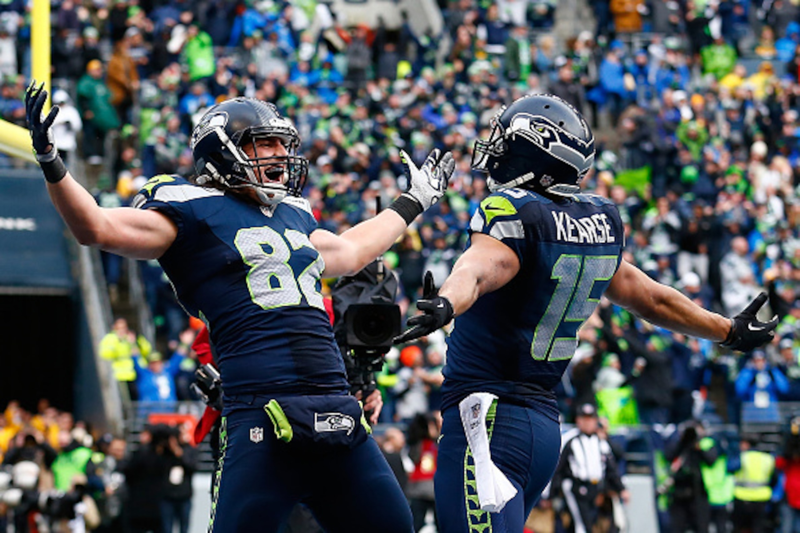 SEATTLE, WA - JANUARY 18:  Luke Willson #82 of the Seattle Seahawks celebrates after scoring on a two point conversion during the fourth quarter of the 2015 NFC Championship game against the Green Bay Packers at CenturyLink Field on January 18, 2015 in Se