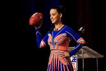 PHOENIX, AZ - JANUARY 29:  Singer and songwriter Katy Perry attends the Pepsi Super Bowl XLIX Halftime Show Press Conference on January 29, 2015 in Phoenix, Arizona.  (Photo by Rob Carr/Getty Images)