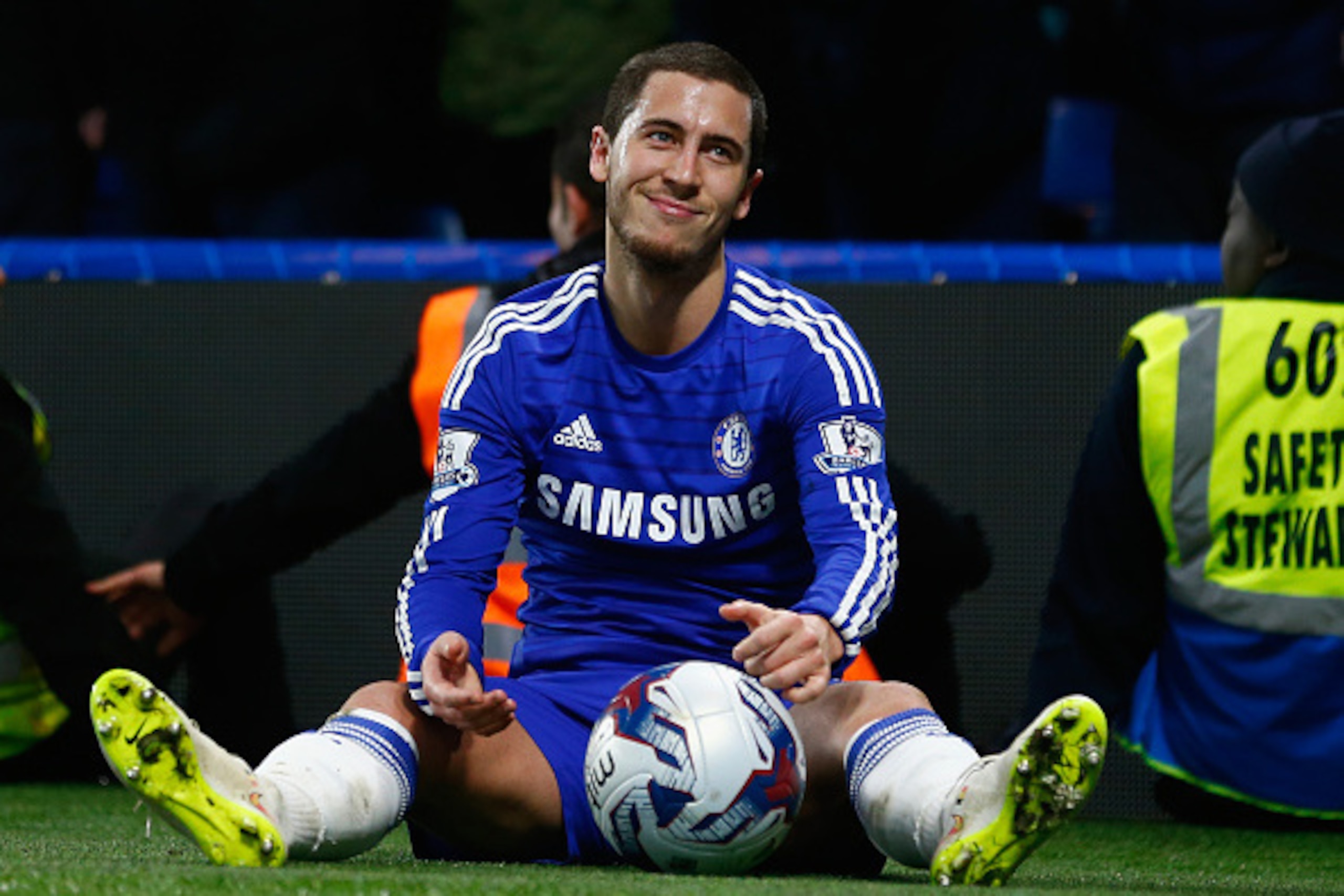 LONDON, ENGLAND - JANUARY 27:  Eden Hazard of Chelsea reacts during the Capital One Cup Semi-Final second leg between Chelsea and Liverpool at Stamford Bridge on January 27, 2015 in London, England.  (Photo by Julian Finney/Getty Images)