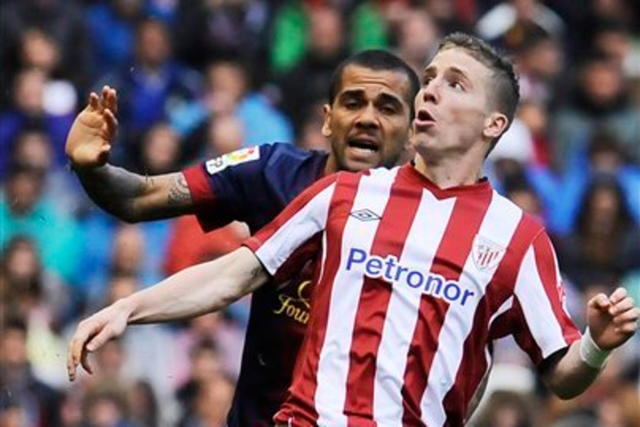 Dani Alves will need to keep a close eye on Iker Muniain.
