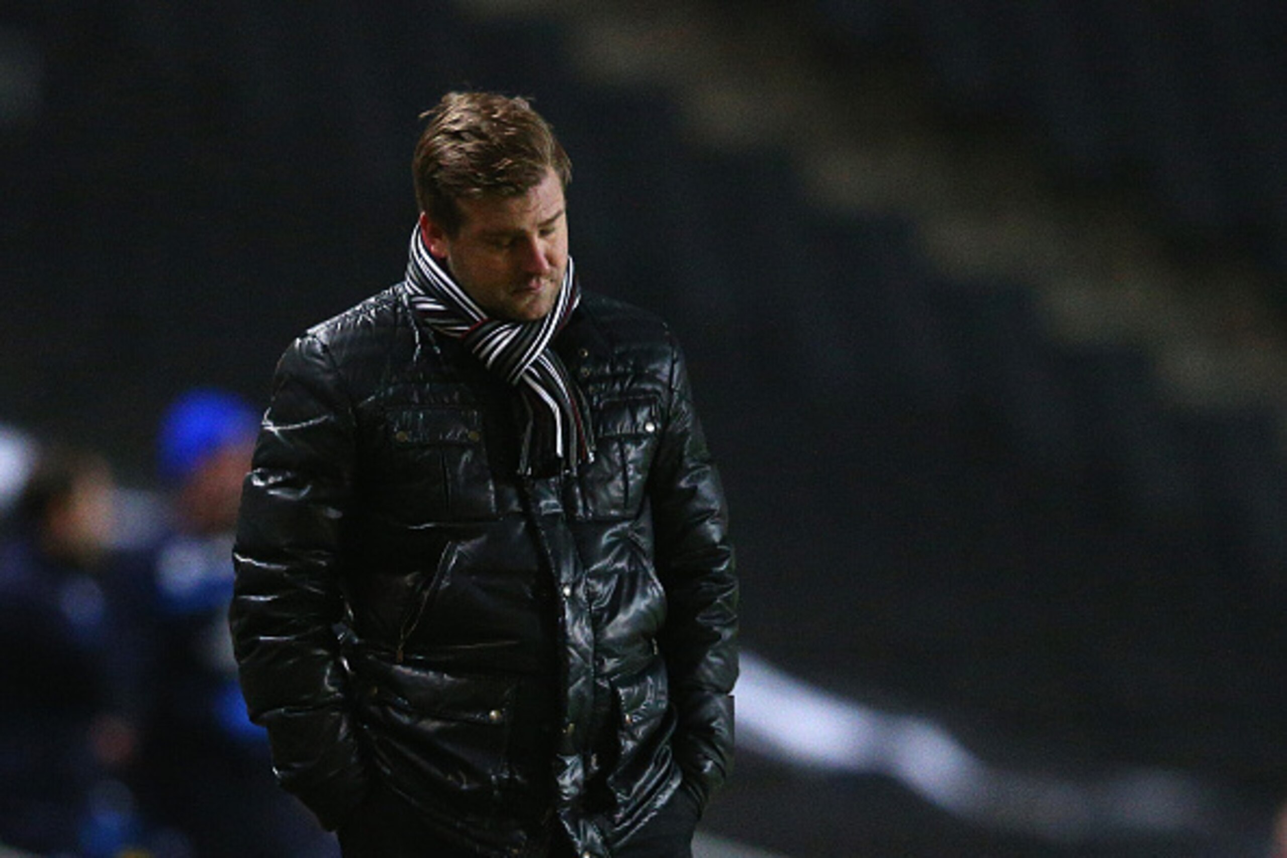 MILTON KEYNES, ENGLAND - JANUARY 02: Karl Robinson of MK Dons in action during the FA Cup Second Round Replay match between MK Dons and Chesterfield at Stadium mk on January 2, 2015 in Milton Keynes, England. (Photo by Clive Mason/Getty Images) MILTON KEYNES, ENGLAND - JANUARY 02: Karl Robinson of MK Dons in action during the FA Cup Second Round Replay match between MK Dons and Chesterfield at Stadium mk on January 2, 2015 in Milton Keynes, England. (Photo by Clive Mason/Getty Images)