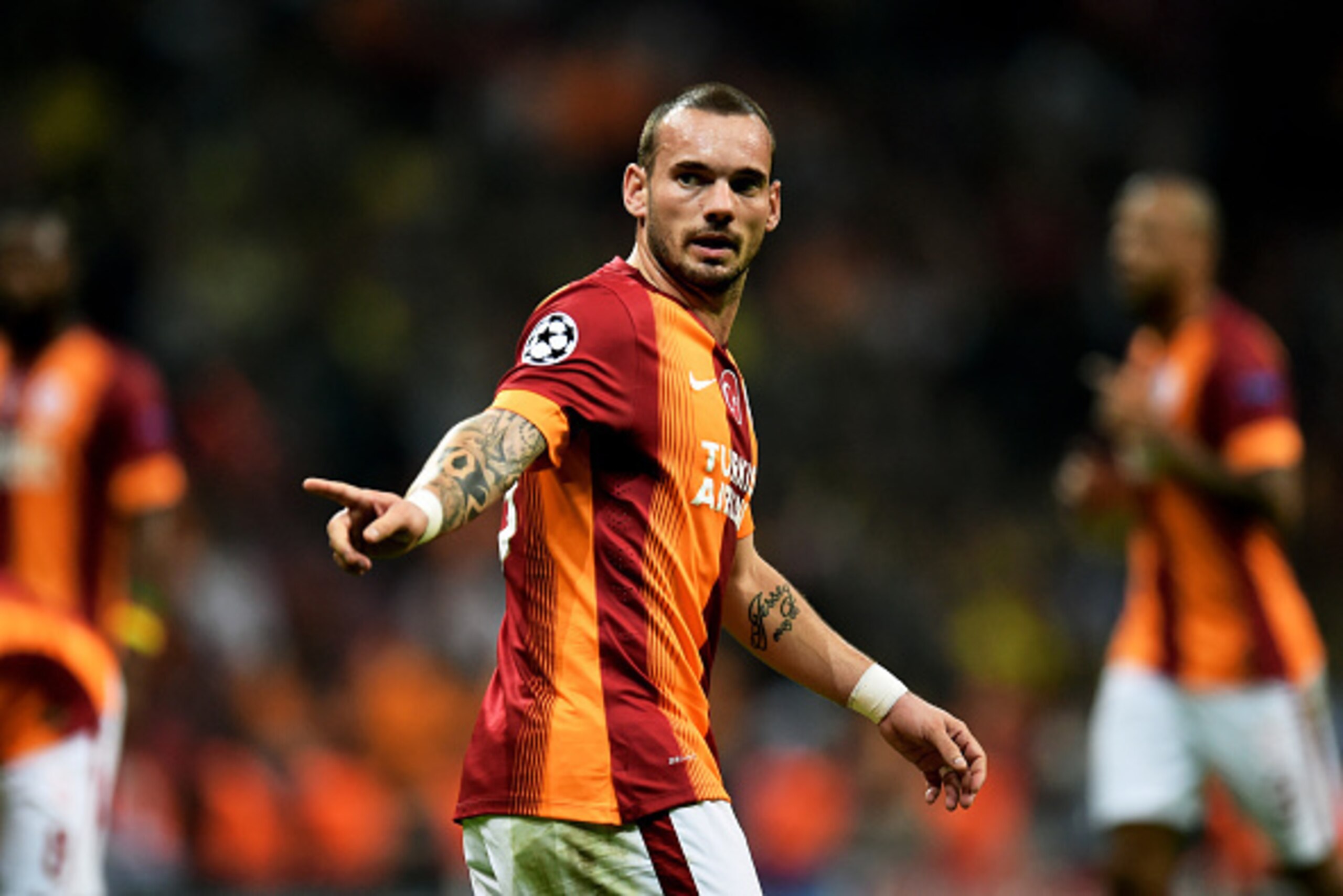 ISTANBUL, TURKEY - OCTOBER 22:  Wesley Sneijder of Galatasaray gestures during UEFA Champions League Group D match between Galatasaray and Borussia Dortmund at Turk Telekom Arena on October 22, 2014 in Istanbul, Turkey.  (Photo by Lars Baron/Getty Images)