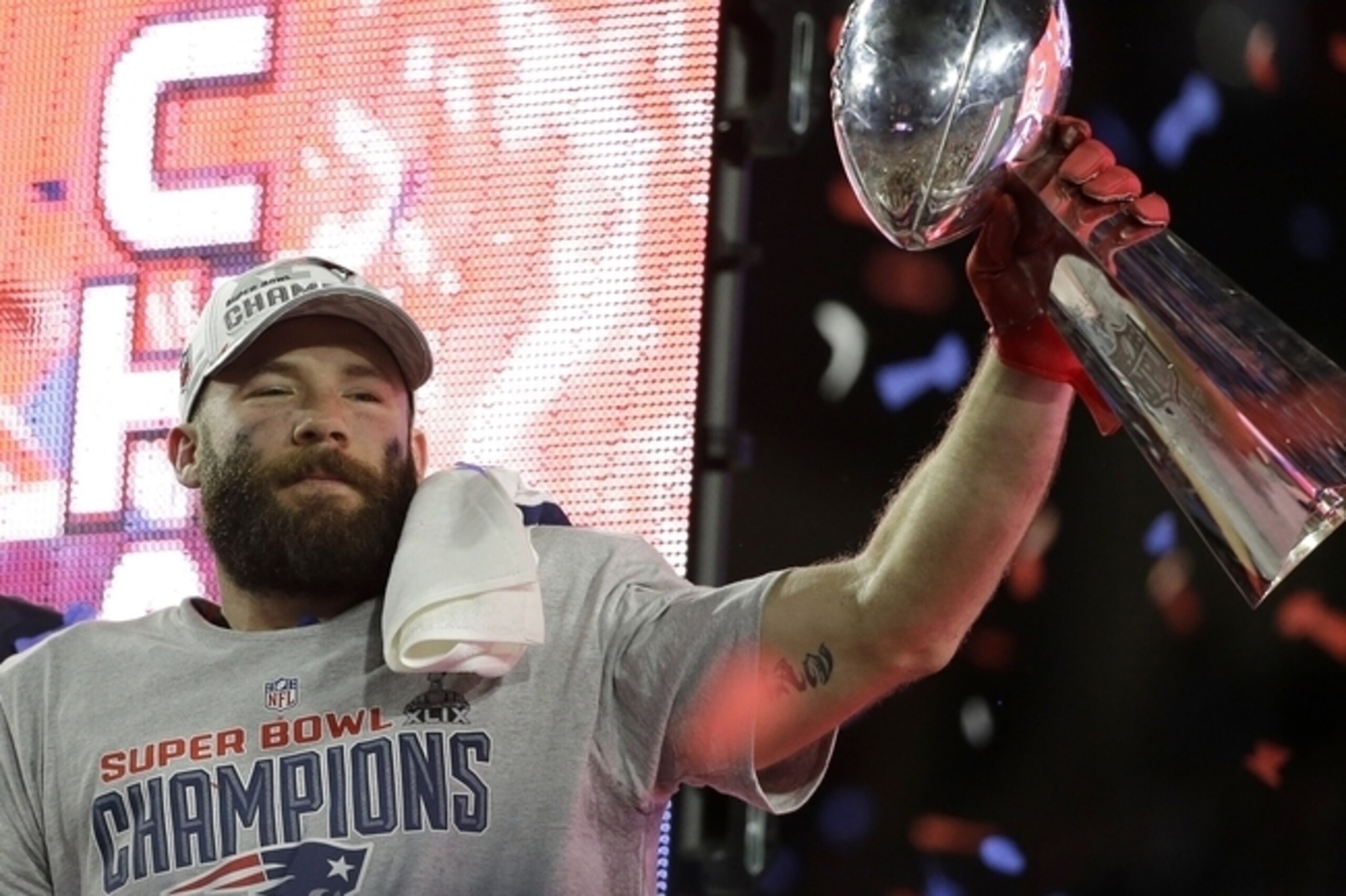 Edelman made some critical catches in the final period.