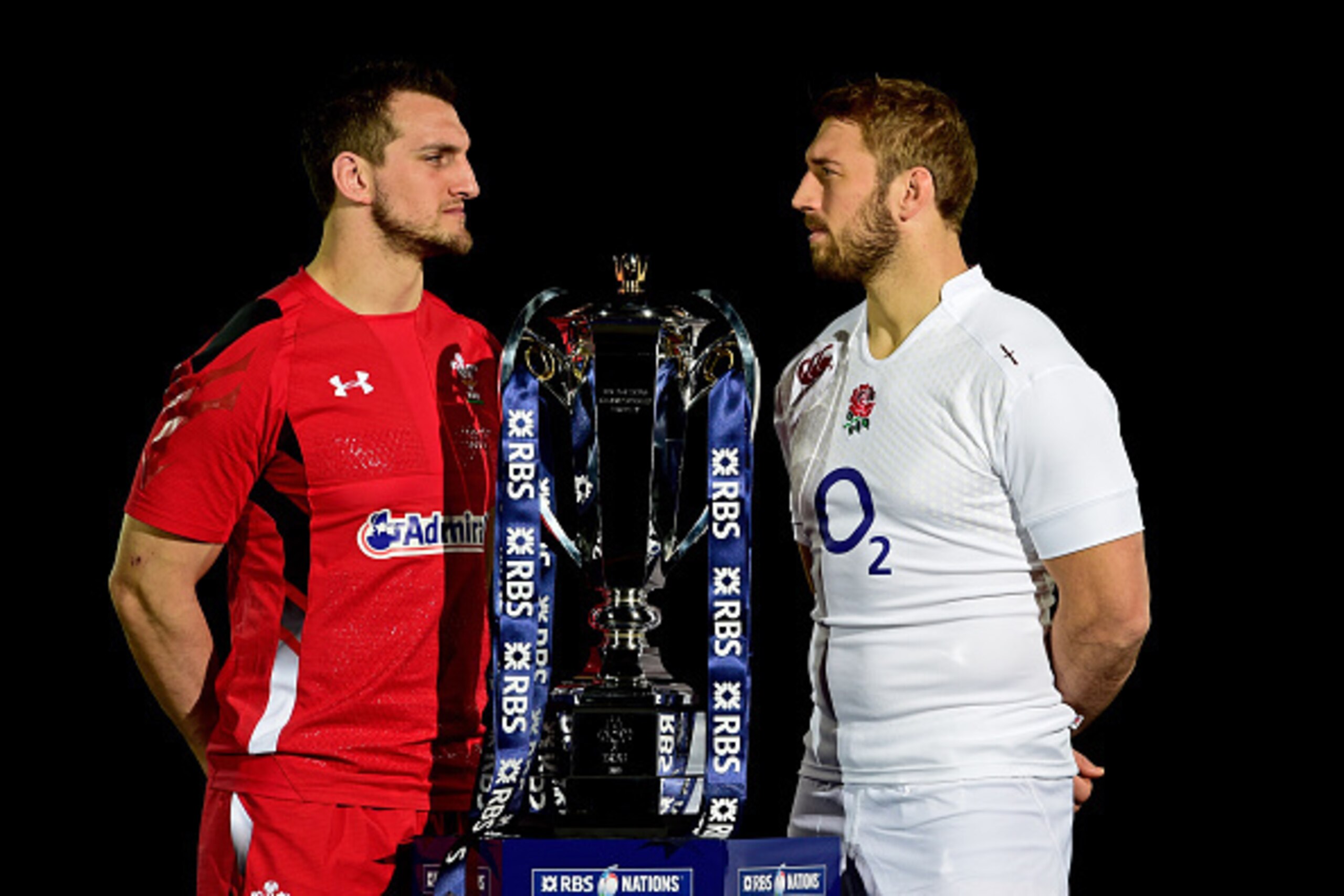 LONDON, ENGLAND - JANUARY 28:  (L-R) Sam Warburton of Wales and Chris Robshaw of England pose with the trophy during the launch of the 2015 RBS Six Nations at the Hurlingham club on January 28, 2015 in London, England.  (Photo by Stu Forster/Getty Images)