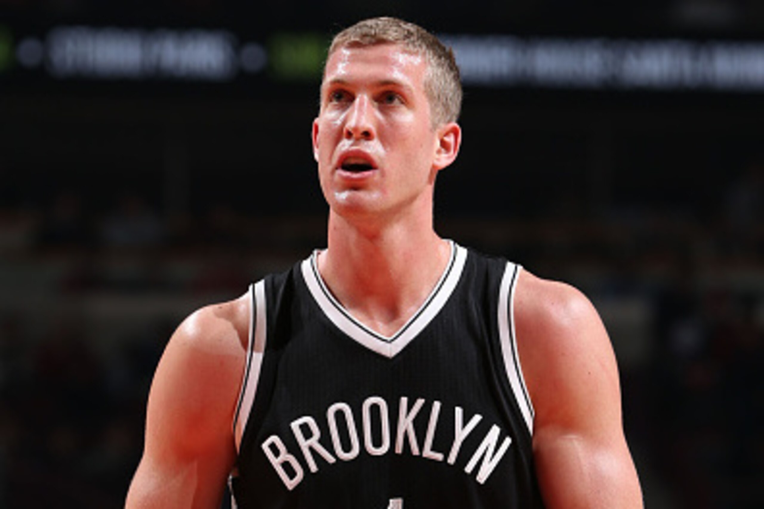 CHICAGO, IL - DECEMBER 10:  Mason Plumlee #1 of the Brooklyn Nets prepares to shoot a free throw against the Chicago Bulls on December 10, 2014 at the United Center in Chicago, Illinois. NOTE TO USER: User expressly acknowledges and agrees that, by downlo