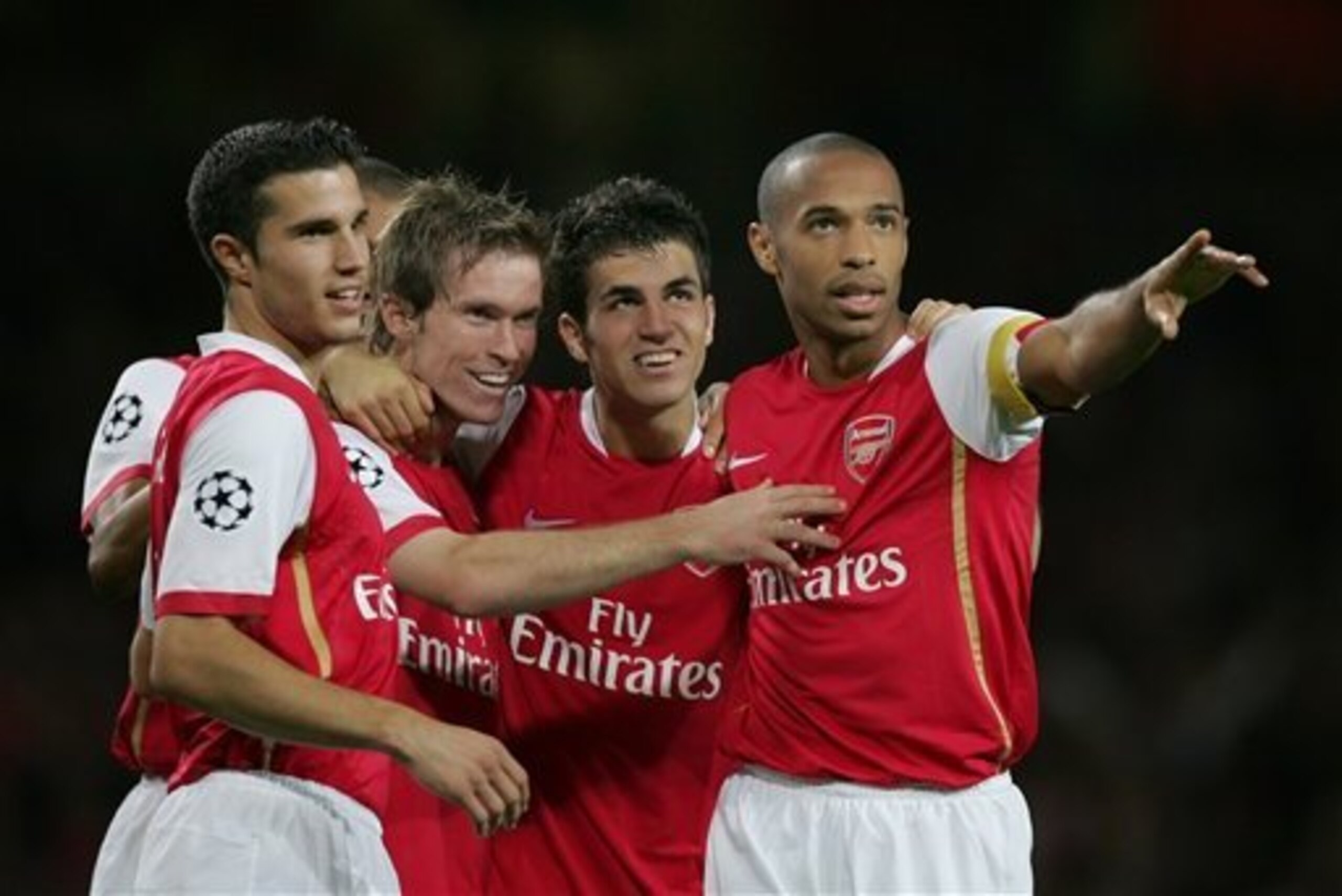 Things became more intricate when the likes of Hleb and Fabregas (centre) were pulling the strings.