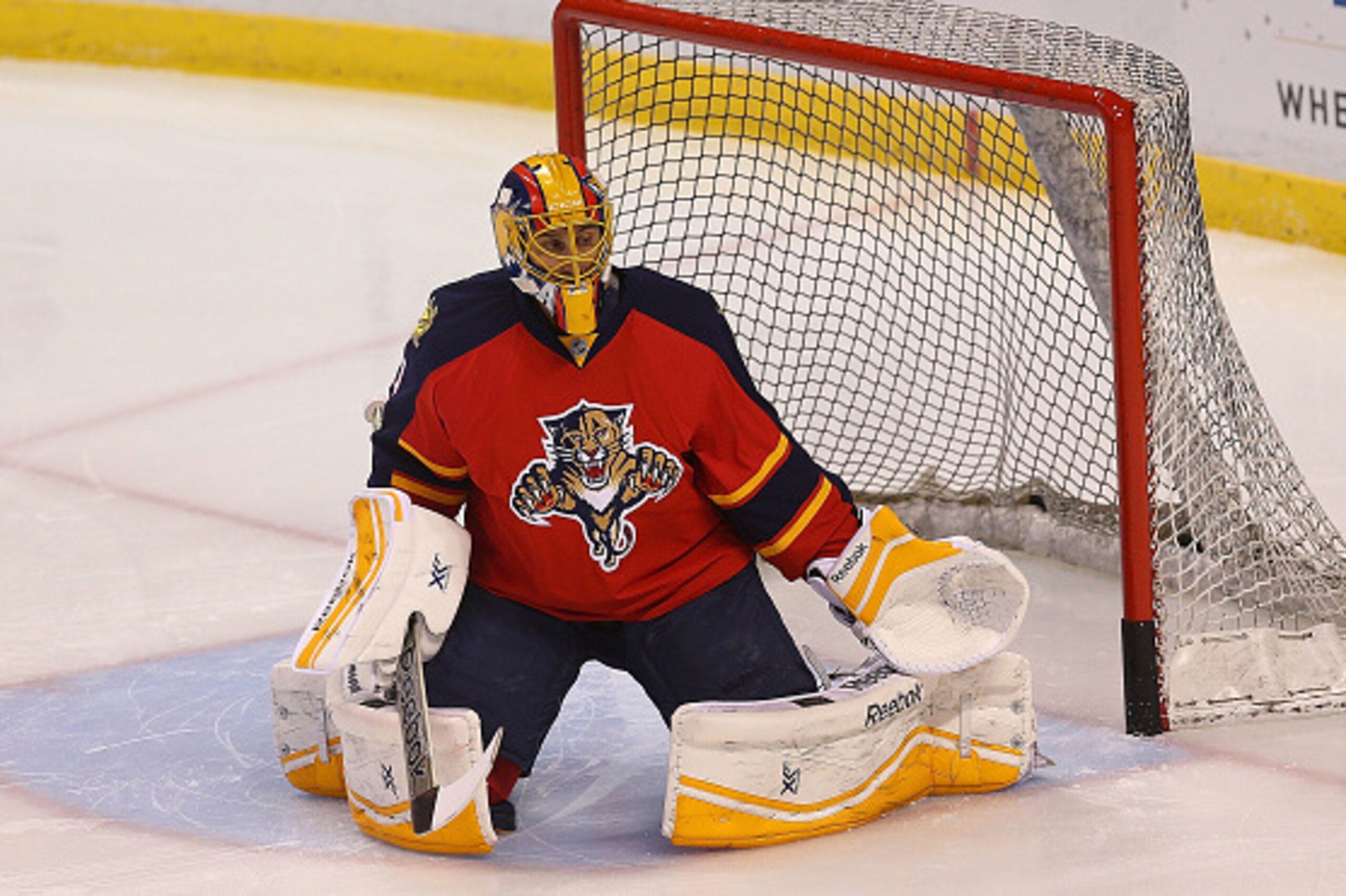 SUNRISE, FL - JANUARY 27: Roberto Luongo #1 of the Florida Panthers warms up during a game against the Detroit Red Wings at BB&T Center on January 27, 2015 in Sunrise, Florida. (Photo by Mike Ehrmann/Getty Images) SUNRISE, FL - JANUARY 27: Roberto Luongo #1 of the Florida Panthers warms up during a game against the Detroit Red Wings at BB&T Center on January 27, 2015 in Sunrise, Florida. (Photo by Mike Ehrmann/Getty Images)