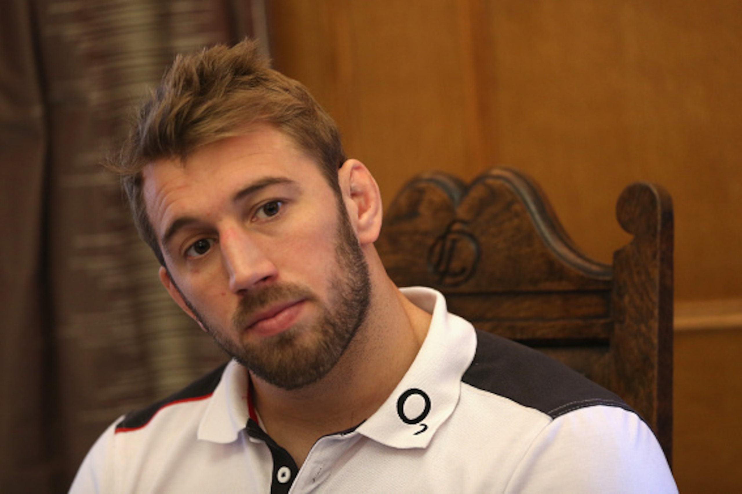 BAGSHOT, ENGLAND - FEBRUARY 02: Chris Robshaw, the England captain, talks to the press during the England media session held at Pennyhill Park on February 2, 2015 in Bagshot, England. (Photo by David Rogers/Getty Images) BAGSHOT, ENGLAND - FEBRUARY 02: Chris Robshaw, the England captain, talks to the press during the England media session held at Pennyhill Park on February 2, 2015 in Bagshot, England. (Photo by David Rogers/Getty Images)