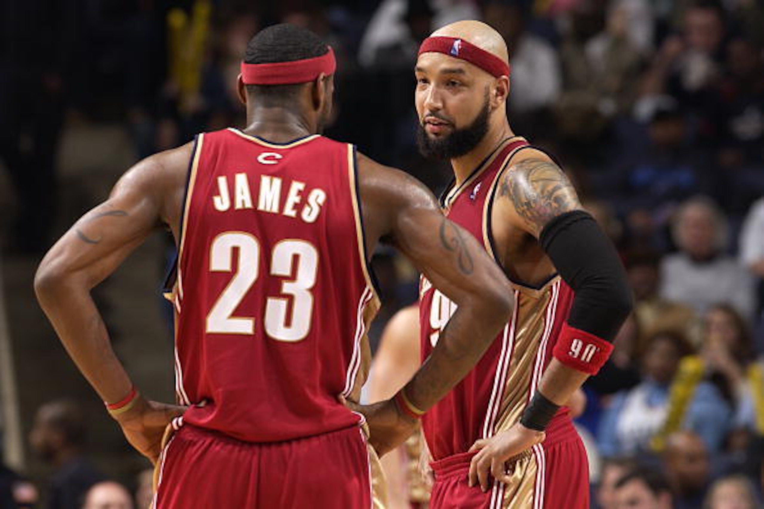 MEMPHIS, TN - JANUARY 15:  LeBron James #23 and Drew Gooden #90 of the Cleveland Cavaliers talk during the NBA game against the Memphis Grizzlies at the FedExForum on January 15, 2008 in Memphis, Tennessee.  The Cavs won 132-124.  NOTE TO USER: User expre