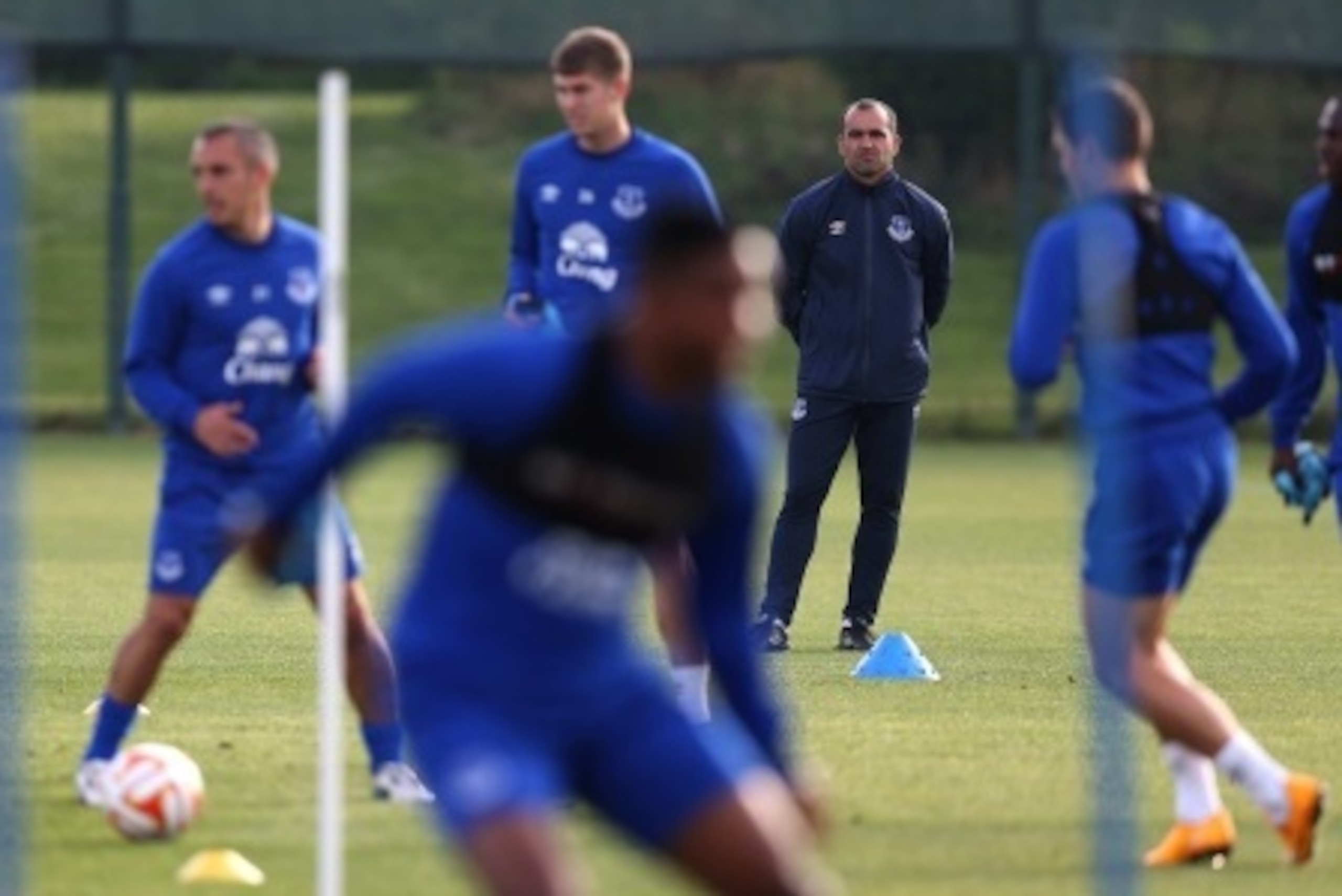 LIVERPOOL, ENGLAND - SEPTEMBER 17: Everton manager Roberto Martinez looks on during a training session at Finch Farm on September 17, 2014 in Liverpool, England. (Photo by Chris Brunskill/Getty Images)