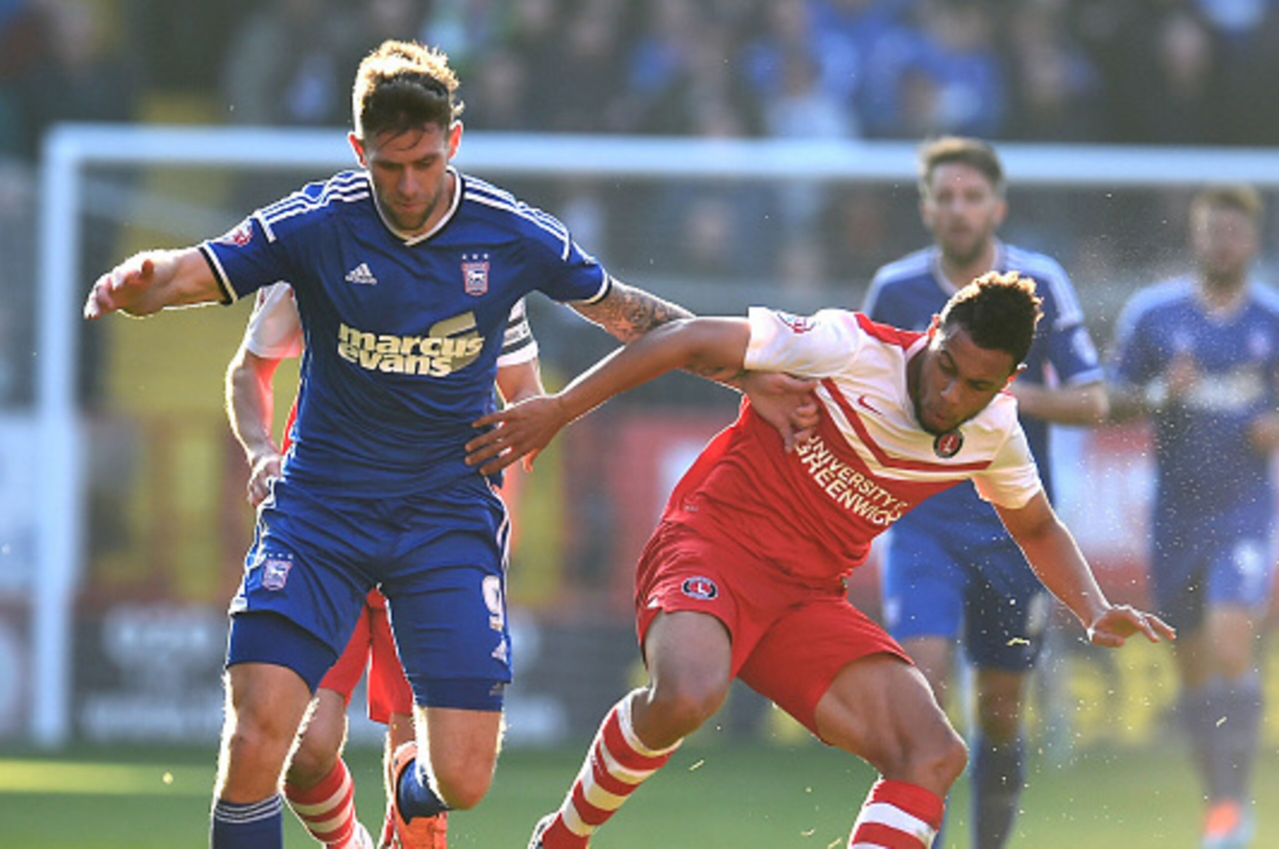 LONDON, ENGLAND - NOVEMBER 29: Francis Coquelin (R) of Charlton Athletic and Daryl Murphy of Ipswich Town in action during the Sky Bet Championship match between Charlton Athletic and Ipswich Town at The Valley on November 29, 2014 in London, England. (Ph
