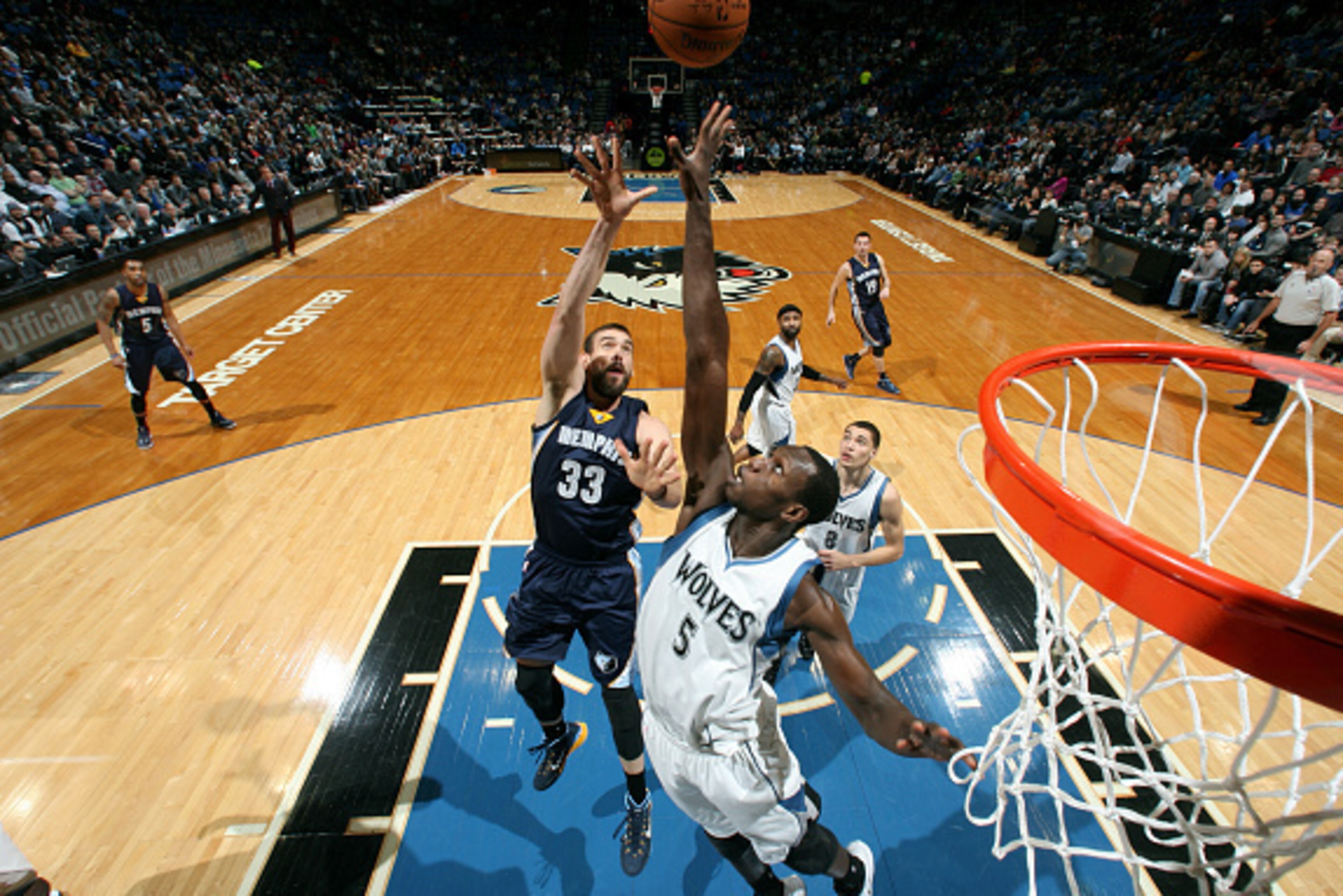 MINNEAPOLIS, MN - FEBRUARY 6: Marc Gasol #33 of the Memphis Grizzlies shoots against the Minnesota Timberwolves on February 6, 2015 at Target Center in Minneapolis, Minnesota. NOTE TO USER: User expressly acknowledges and agrees that, by downloading and o