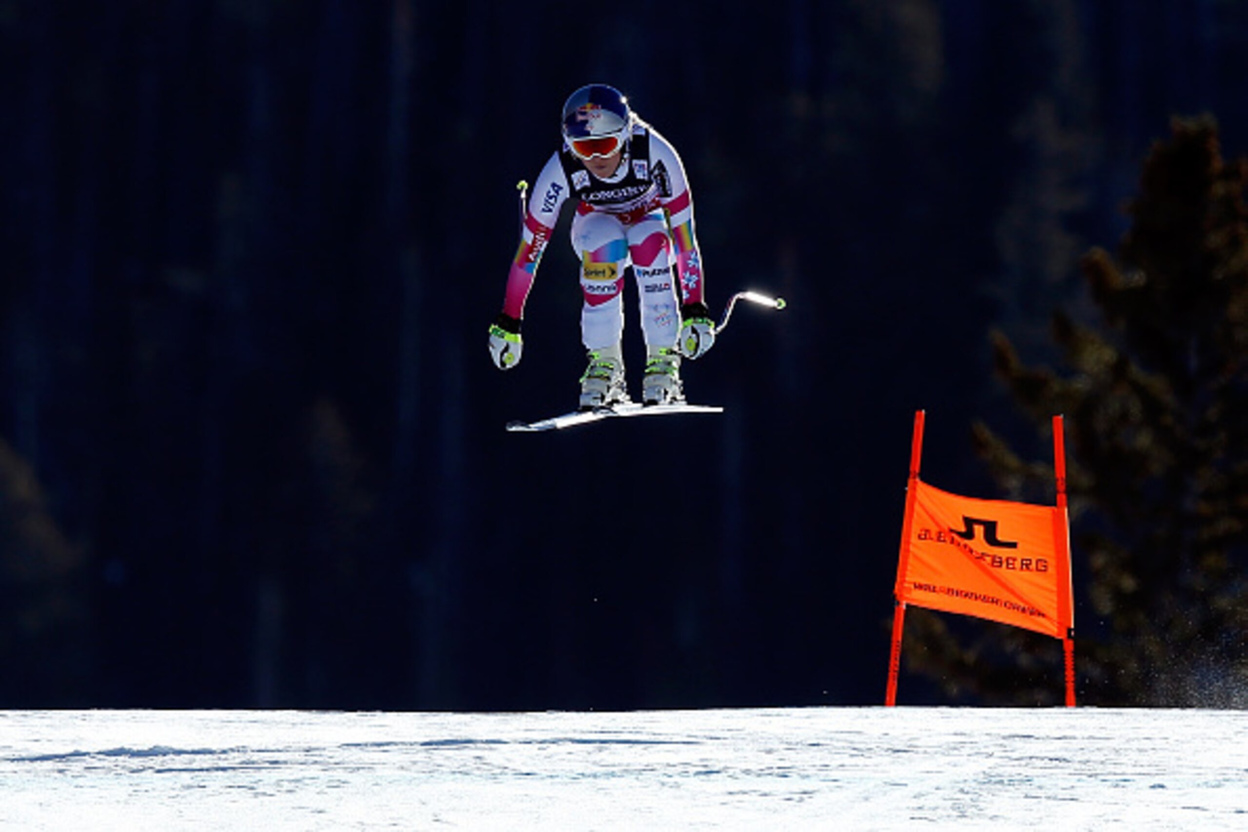 BEAVER CREEK, CO - FEBRUARY 09:  Lindsey Vonn of the United States races during the Ladies' Alpine Combined Downhill run on the Raptor racecourse on Day 8 of the 2015 FIS Alpine World Ski Championships on February 9, 2015 in Beaver Creek, Colorado.  (Phot