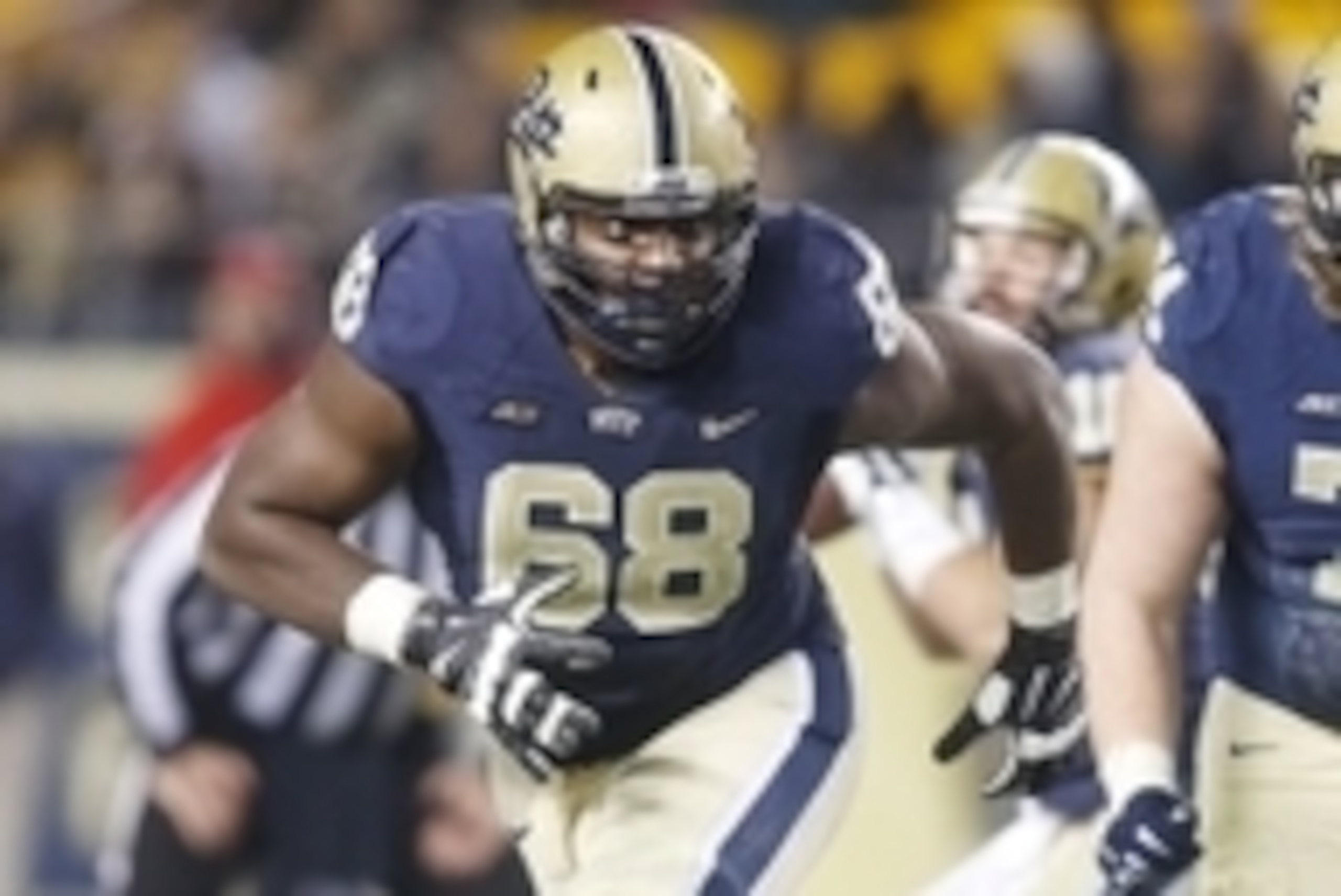 Nov 22, 2014; Pittsburgh, PA, USA; Pittsburgh Panthers offensive lineman T.J. Clemmings (68) blocks at the line of scrimmage against the Syracuse Orange during the fourth quarter at Heinz Field. Pittsburgh won 30-7. Mandatory Credit: Charles LeClaire-USA 