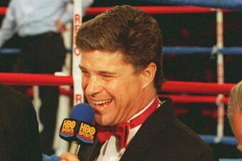 4 Dec 1993:  HBO Boxing announcer Jim Lampley during a bout at Ceasars Palace in Las Vegas, Nevada. Mandatory Credit: Al Bello/ALLSPORT