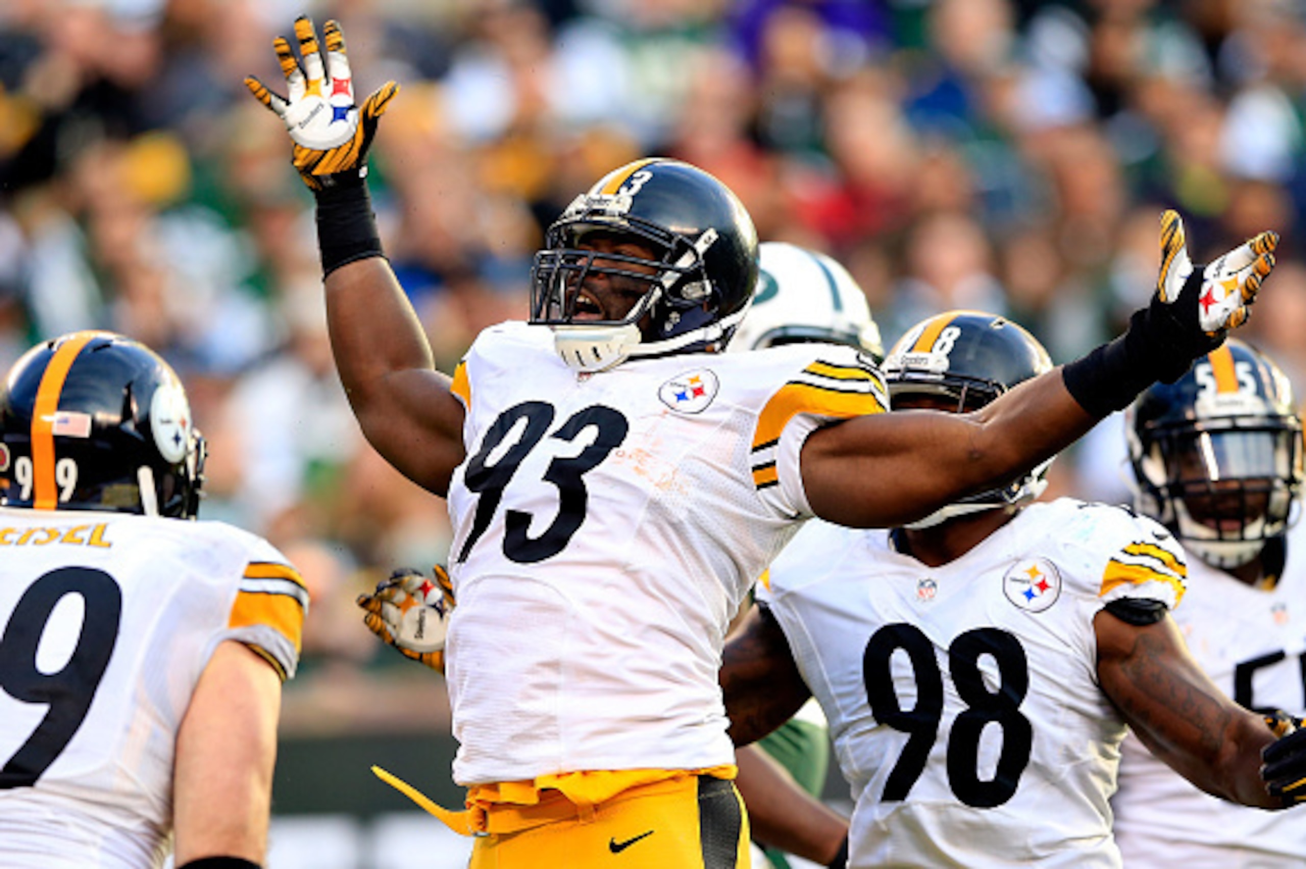EAST RUTHERFORD, NJ - NOVEMBER 09:  Outside linebacker Jason Worilds #93 of the Pittsburgh Steelers celebrates after sacking quarterback Michael Vick #1 of the New York Jets during a game at MetLife Stadium on November 9, 2014 in East Rutherford, New Jers