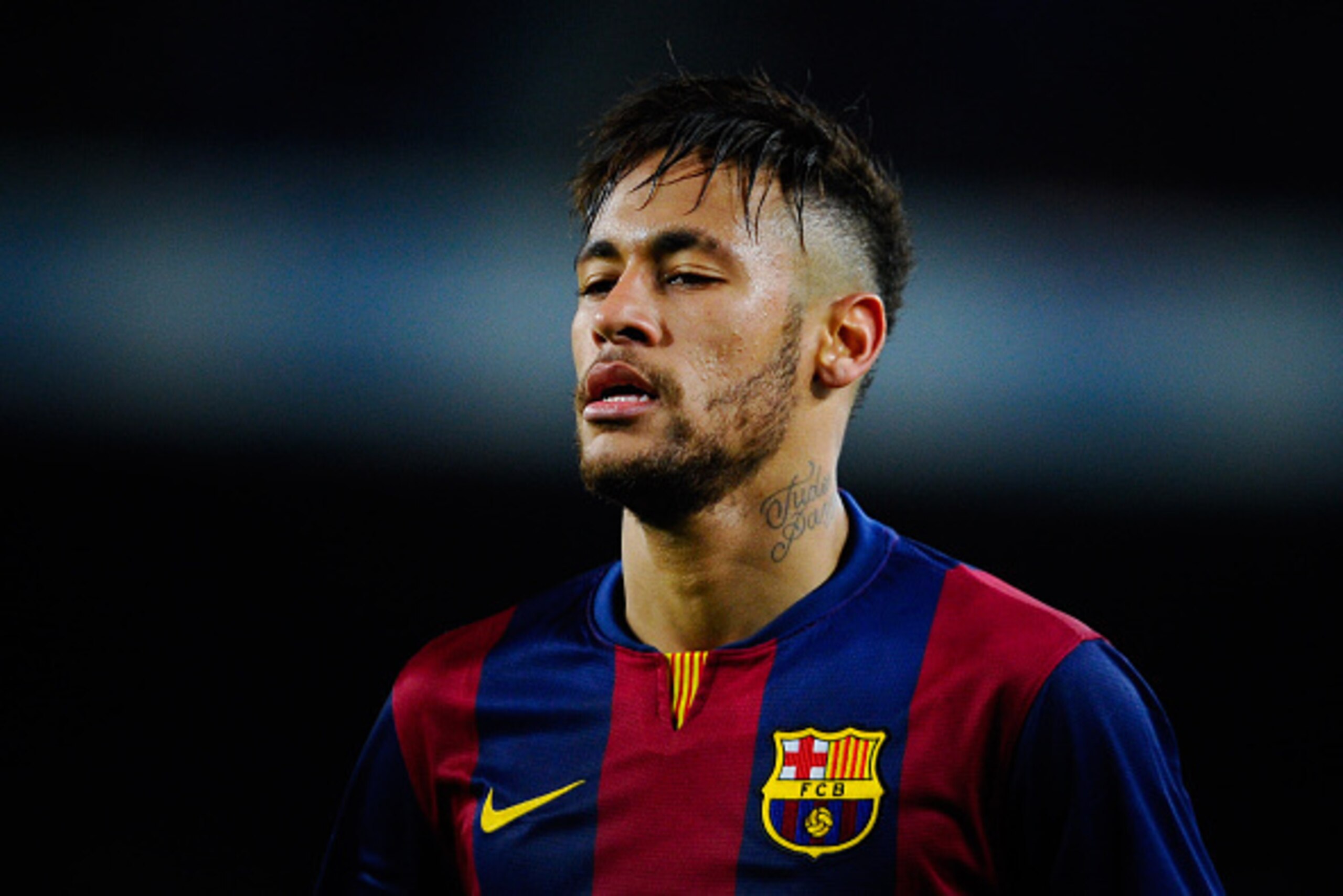BARCELONA, SPAIN - FEBRUARY 11:  Neymar of FC Barcelona looks on during the Copa del Rey Semi-Final first leg match between FC Barcelona and Villarreal CF at Camp Nou on February 11, 2015 in Barcelona, Spain.  (Photo by David Ramos/Getty Images)