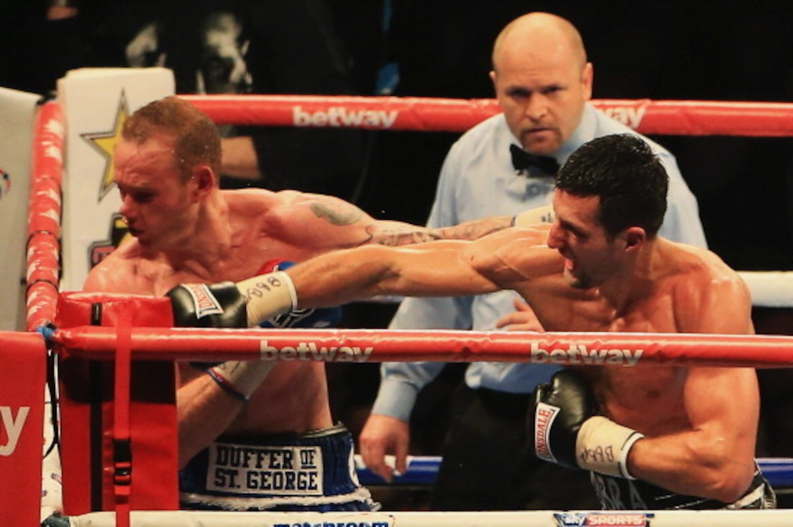 LONDON, ENGLAND - MAY 31:  (Alternative crop of image #494914911) Carl Froch knocks out George Groves during the IBF & WBA World Super Middleweight Title Fight at Wembley Stadium on May 31, 2014 in London, England.  (Photo by Matthew Lewis/Getty Images)