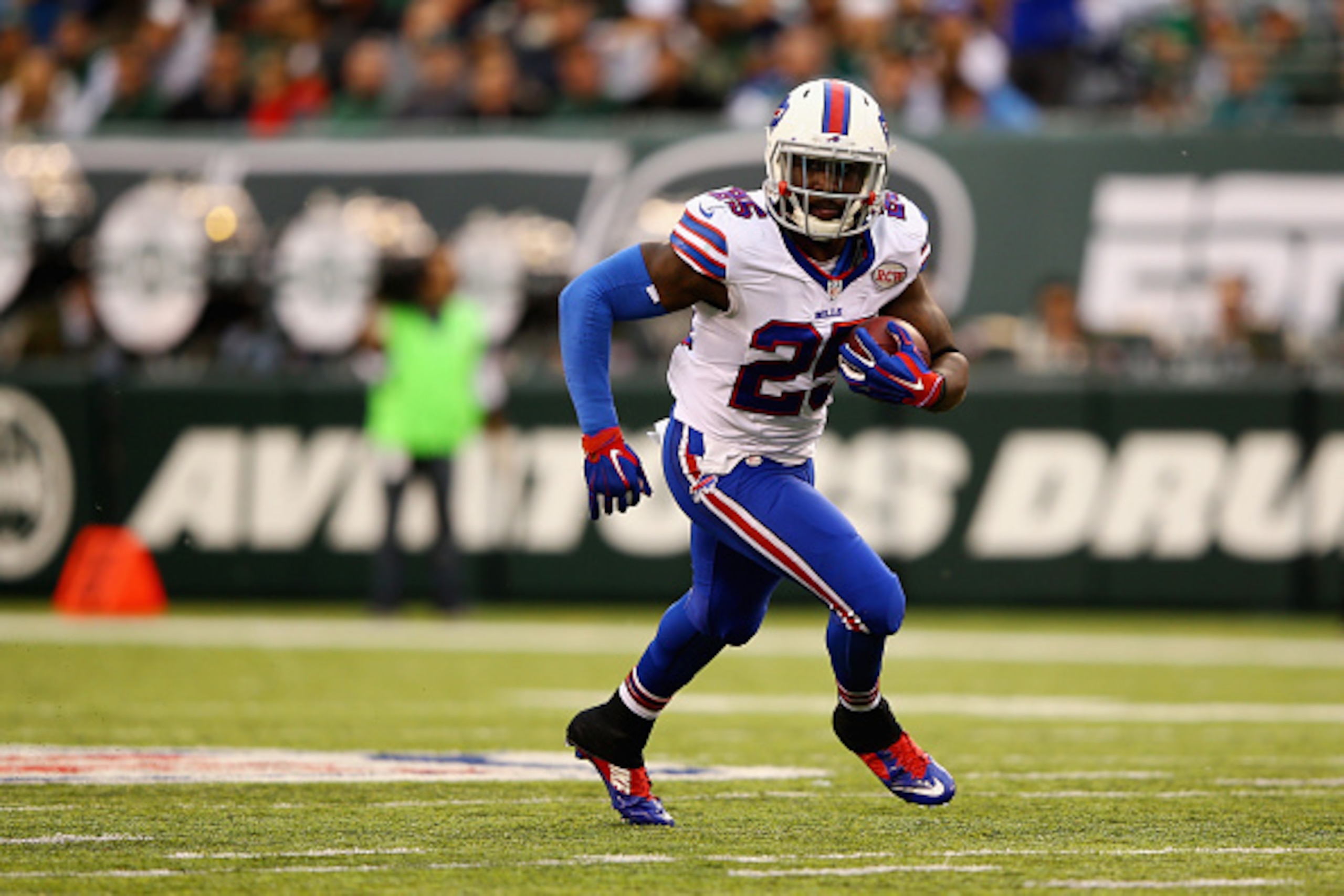 EAST RUTHERFORD, NJ - OCTOBER 26:  Da'Norris Searcy #25 of the Buffalo Bills catches an interception thrown by quarterback  Michael Vick #1 of the New York Jets in the third quarter at MetLife Stadium on October 26, 2014 in East Rutherford, New Jersey.  (