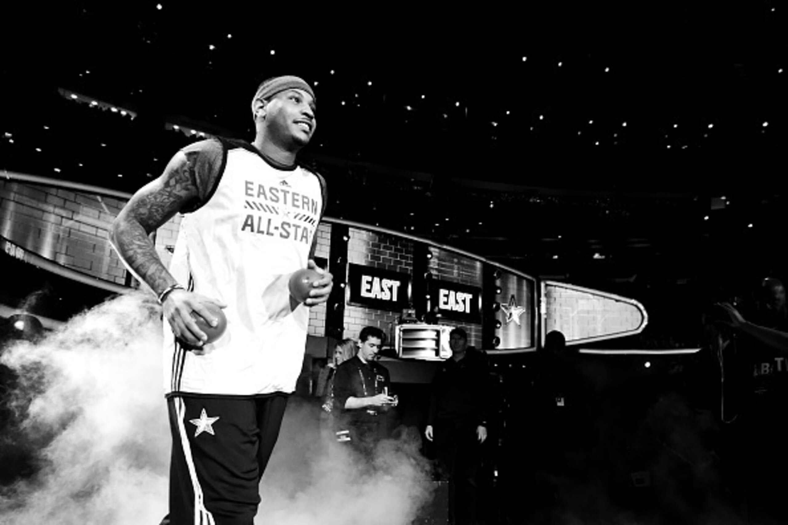 NEW YORK, NY - FEBRUARY 14:  Carmelo Anthony #7 of the Eastern Confernce enters the arena during NBA All-Star Practice as part of 2015 All-Star Weekend at Madison Square Garden on February 14, 2015 in New York, New York. NOTE TO USER: User expressly ackno