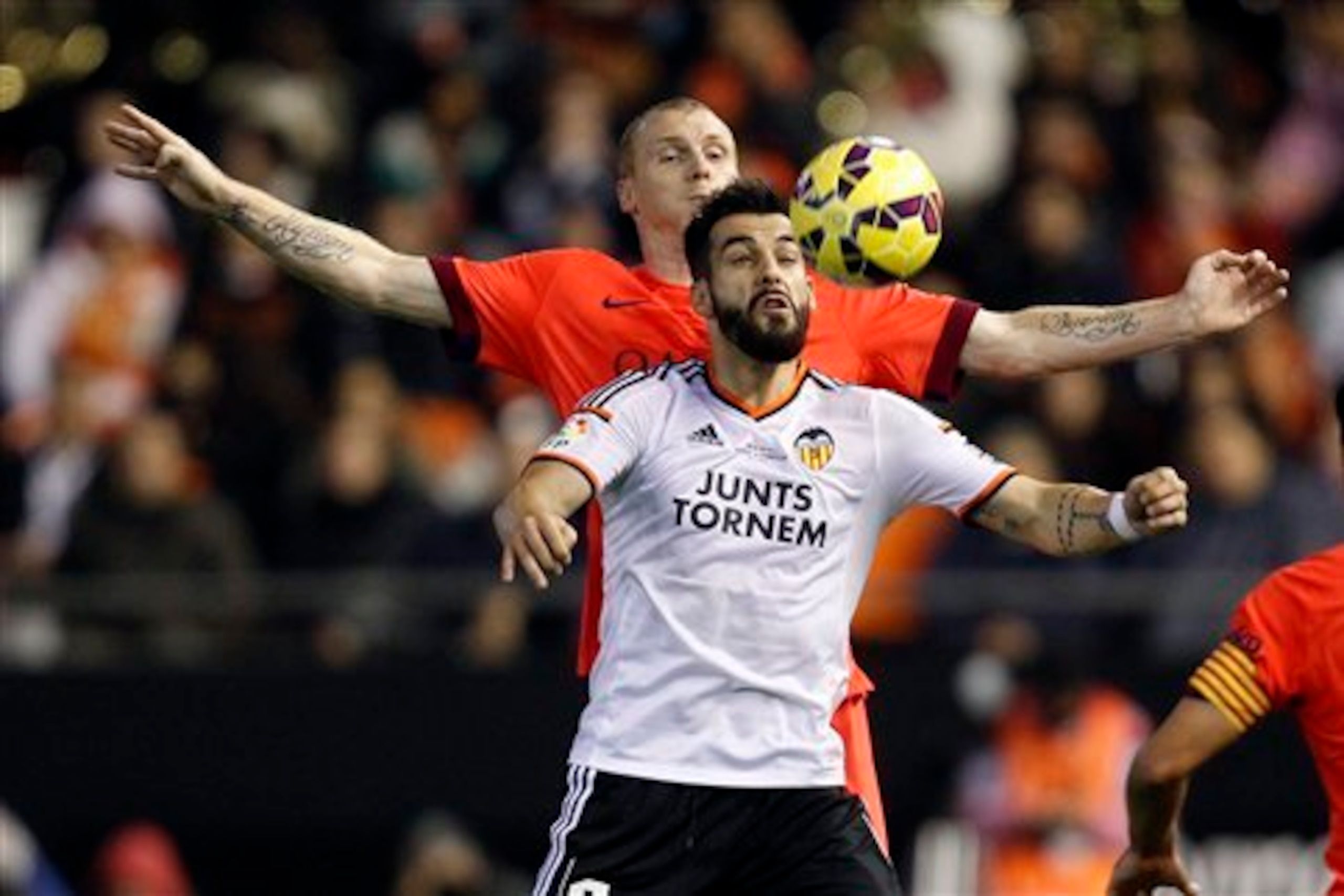 Negredo helped Valencia to an important victory.