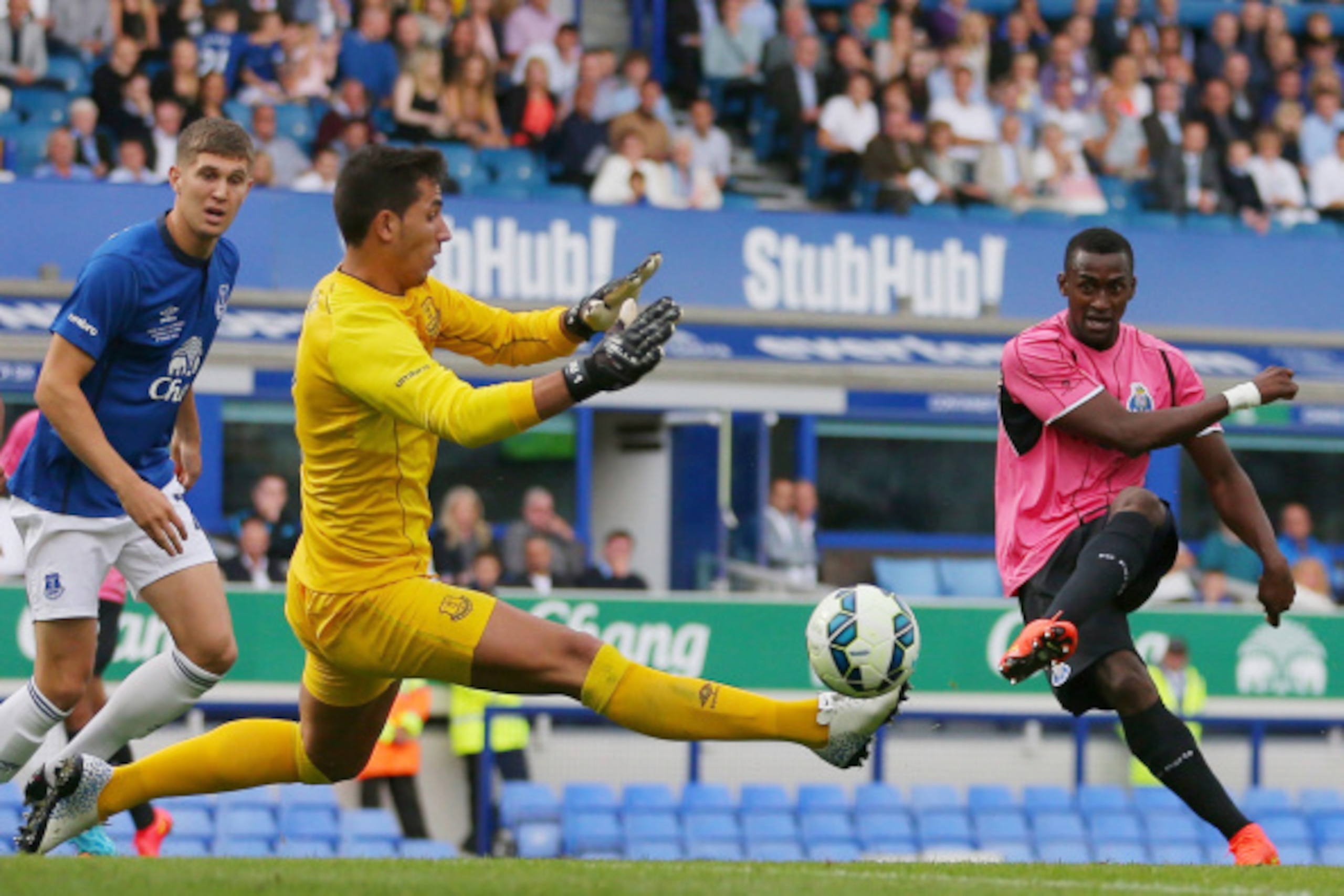 LIVERPOOL, ENGLAND - AUGUST 03: Jackson Martinez of Porto scores against Everton during the Pre-Season Friendly between Everton and Porto at Goodison Park on August 3, 2014 in Liverpool, England.  (Photo by Dave Thompson/Getty Images)Alternate crop of #45