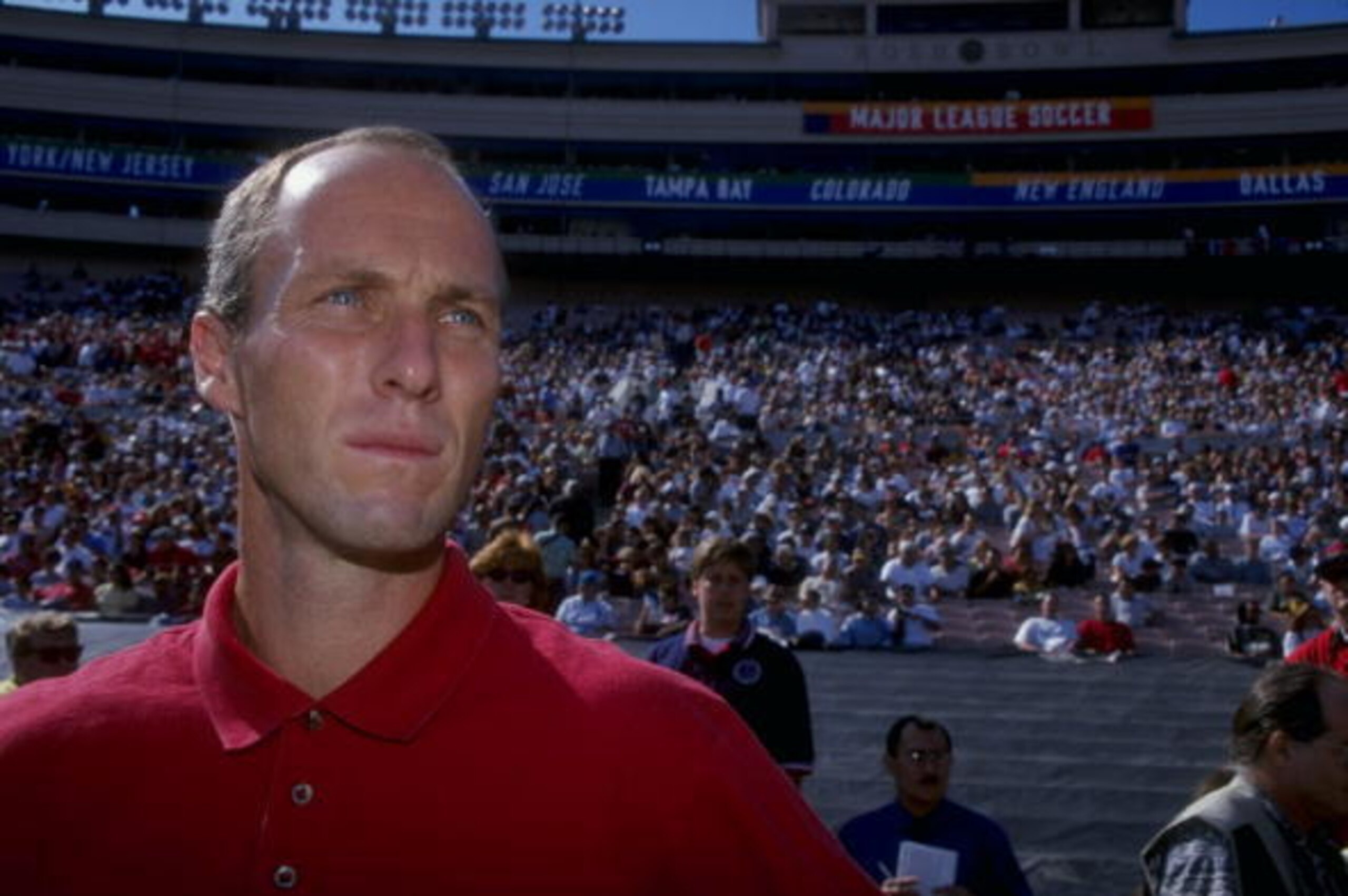 25 Oct 1998:  Bob Bradley of the Chicago Fire looks on during the 1998 MLS Cup Game against the DC United at the Rose Bowl in Pasadena, California. The Fire defeated the United 2-0. Mandatory Credit: Doug Pensinger  /Allsport