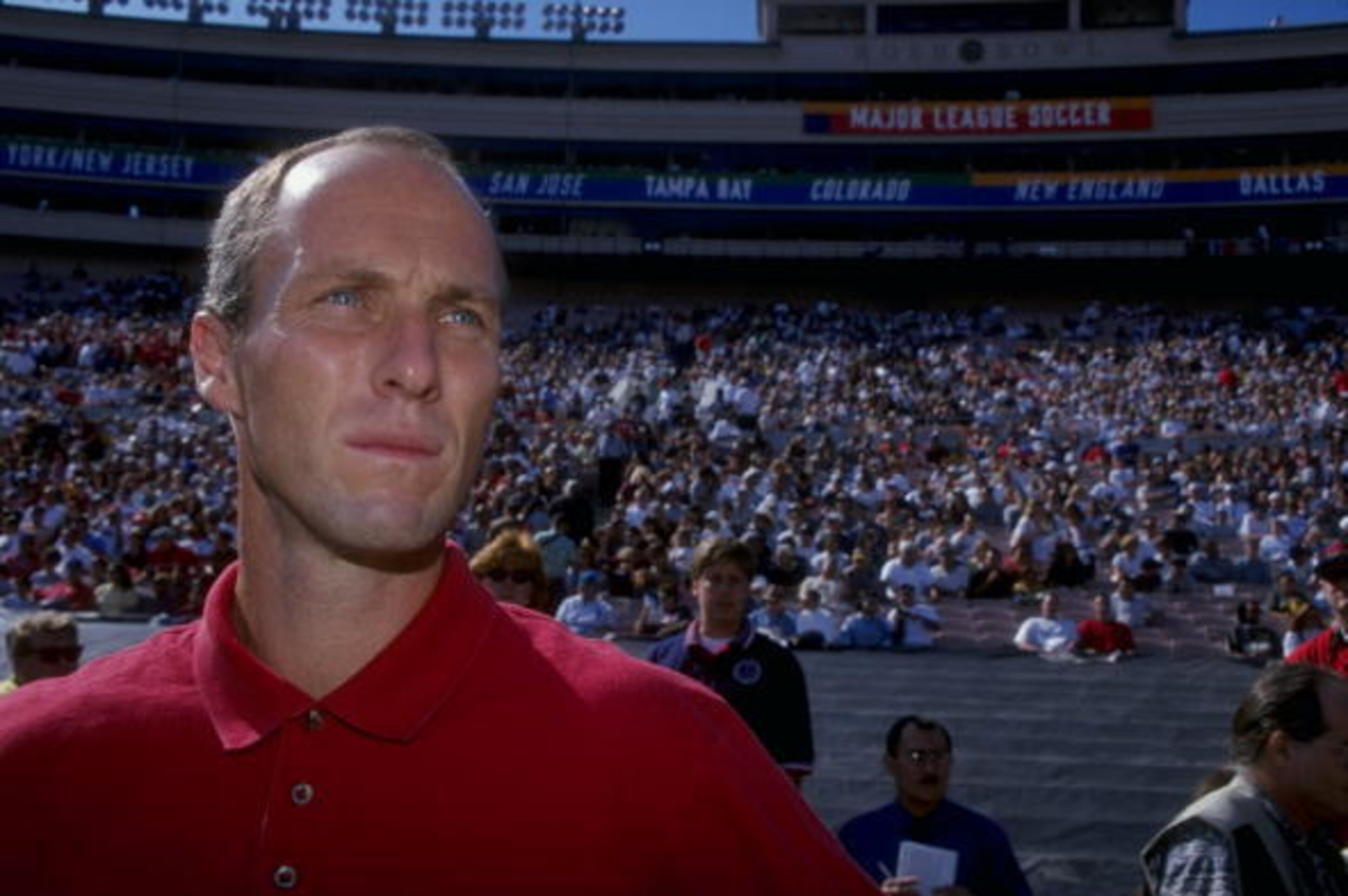 25 Oct 1998:  Bob Bradley of the Chicago Fire looks on during the 1998 MLS Cup Game against the DC United at the Rose Bowl in Pasadena, California. The Fire defeated the United 2-0. Mandatory Credit: Doug Pensinger  /Allsport