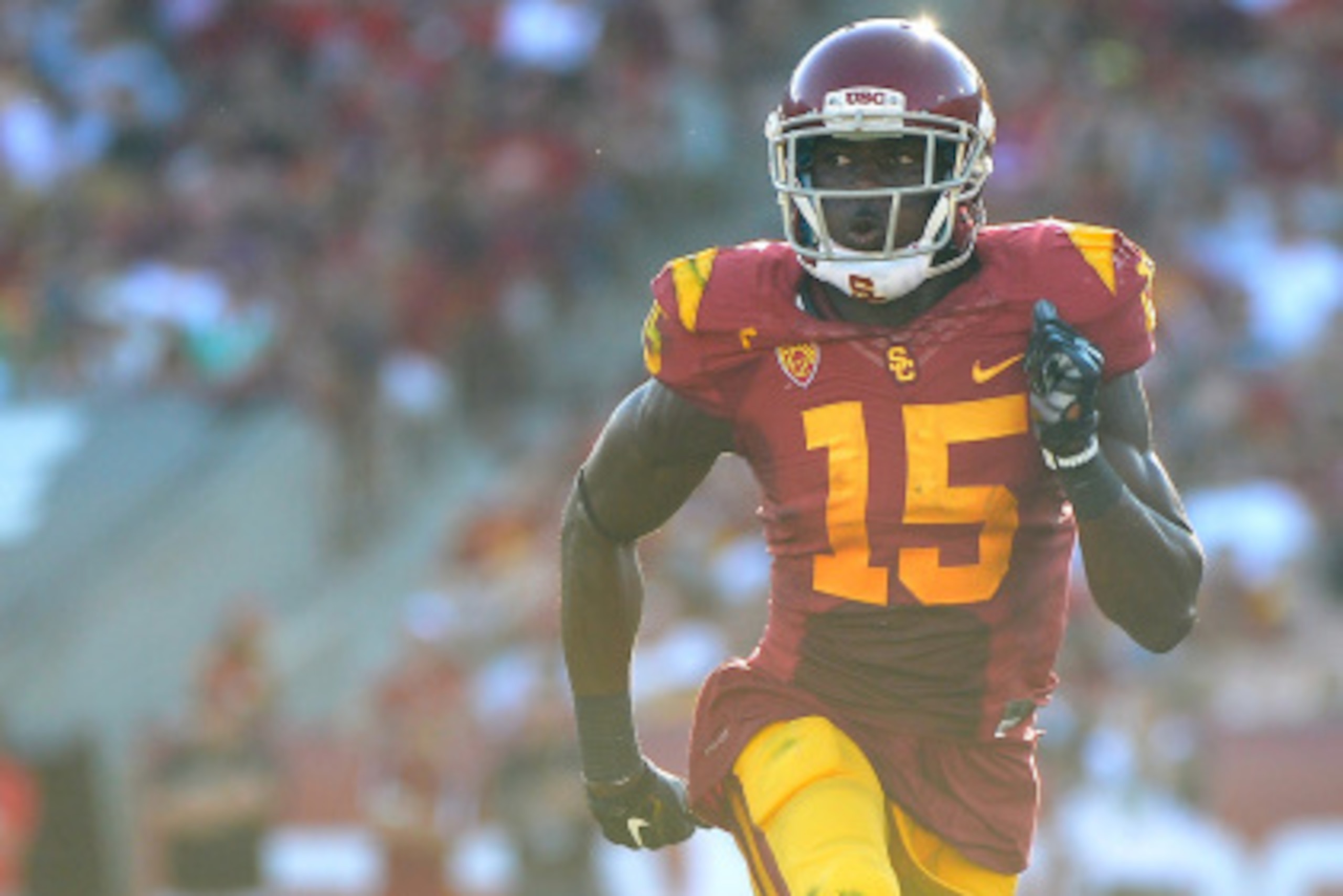 LOS ANGELES, CA - AUGUST 30:  Wide receiver Nelson Agholor #15 of the USC Trojans runs a route during the game against the Fresno State Bulldogs at Los Angeles Memorial Coliseum on August 30, 2014 in Los Angeles, California.  (Photo by Harry How/Getty Ima