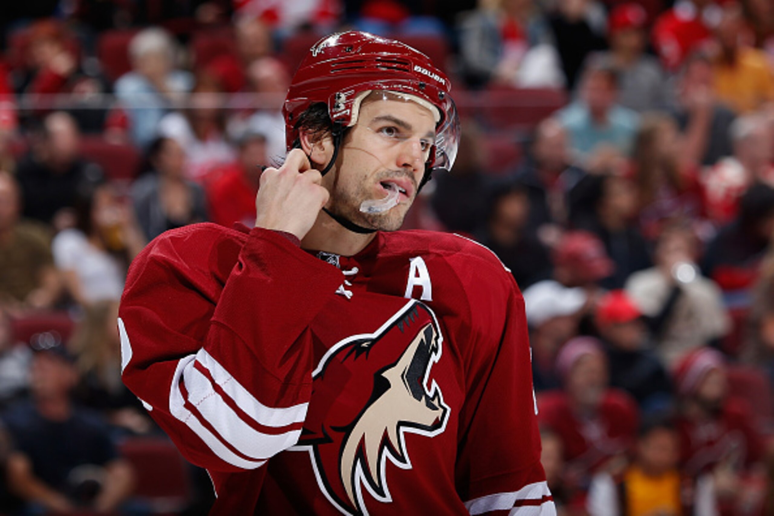 GLENDALE, AZ - FEBRUARY 07:  Antoine Vermette #50 of the Arizona Coyotes during the NHL game against the Detroit Red Wings at Gila River Arena on February 7, 2015 in Glendale, Arizona.  (Photo by Christian Petersen/Getty Images)