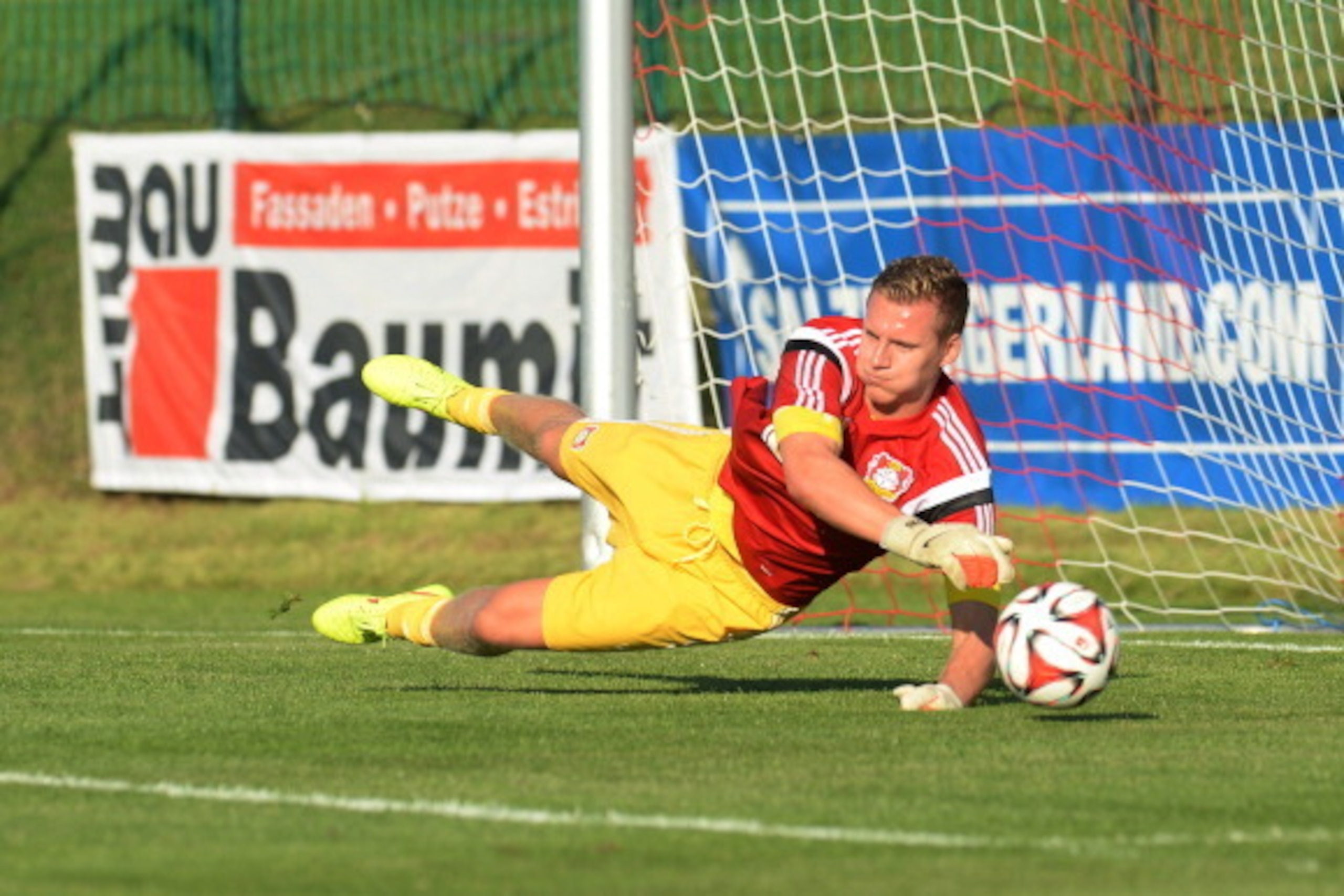 SEEKIRCHEN, AUSTRIA - JULY 19:  Bernd Leno goalkeeper of Bayer Leverkusen in action during the friendly match between Bayer Leverkusen and Olympique Marseille on July 19, 2014 in Seekirchen, Austria.  (Photo by Dino Panato/Getty Images)