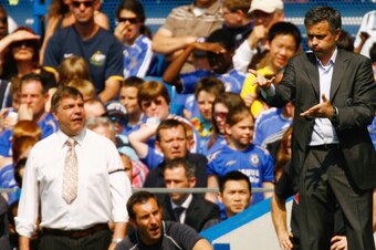 LONDON - APRIL 28:  Jose Mourinho manager of Chelsea (R) gestures from the bench as Sam Allardyce manager of Bolton Wanderers looks on during the Barclays Premiership match between Chelsea and Bolton Wanderers at Stamford Bridge on April 28, 2007 in Londo