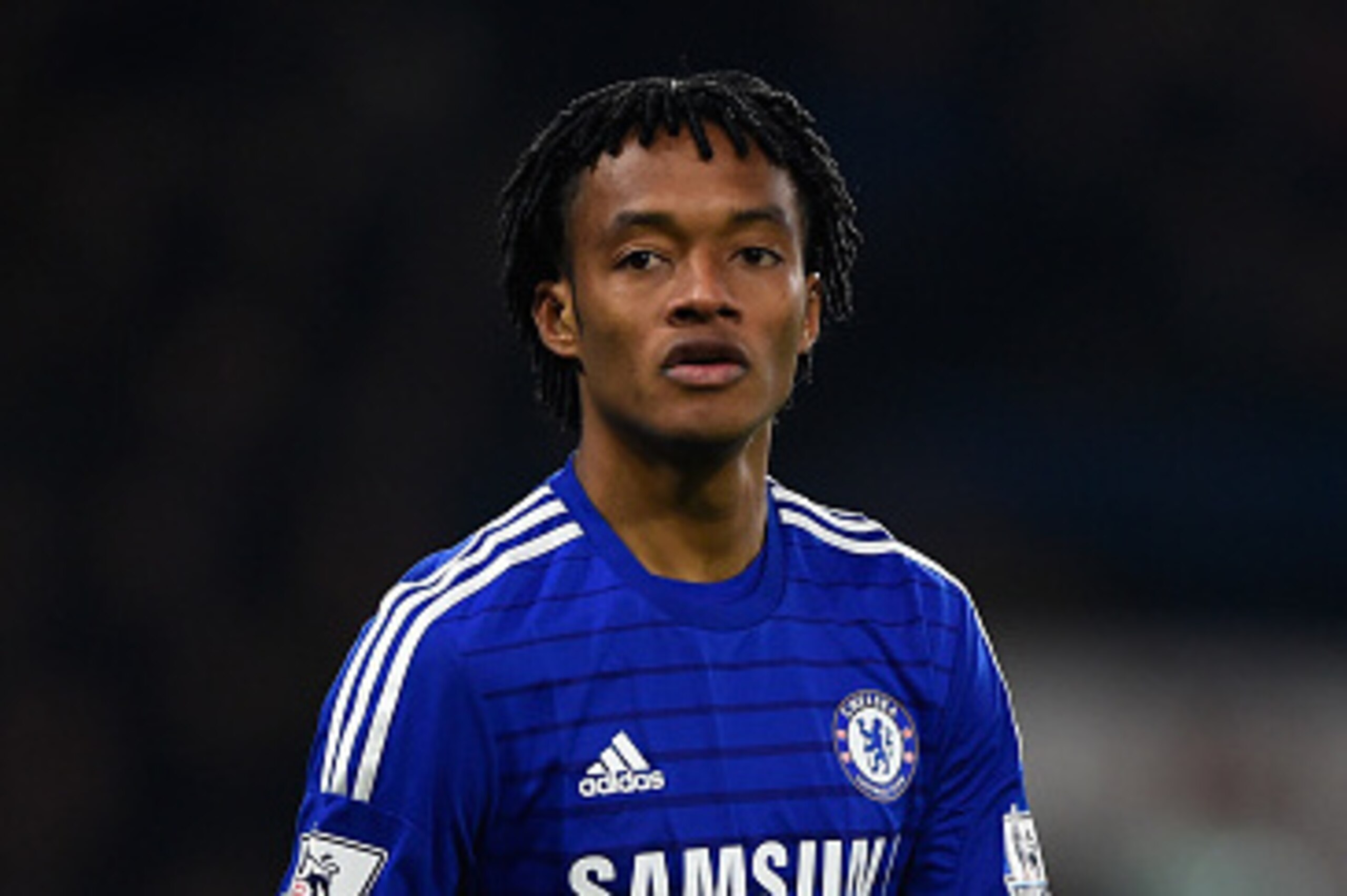 LONDON, ENGLAND - FEBRUARY 11:  Juan Cuadrado  of Chelsea in action during the Barclays Premier League match between Chelsea and Everton at Stamford Bridge on February 11, 2015 in London, England.  (Photo by Mike Hewitt/Getty Images)
