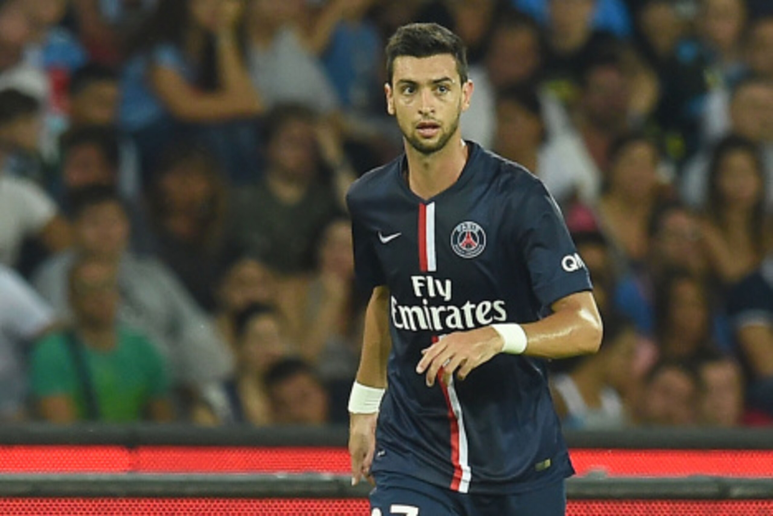 NAPLES, ITALY - AUGUST 11: Javier Pastore of Paris Saint Germain in action during the pre-season friendly match between SSC Napoli and Paris Saint-Germain FC at Stadio San Paolo on August 11, 2014 in Naples, Italy. (Photo by Giuseppe Bellini/Getty Images NAPLES, ITALY - AUGUST 11: Javier Pastore of Paris Saint Germain in action during the pre-season friendly match between SSC Napoli and Paris Saint-Germain FC at Stadio San Paolo on August 11, 2014 in Naples, Italy. (Photo by Giuseppe Bellini/Getty Images