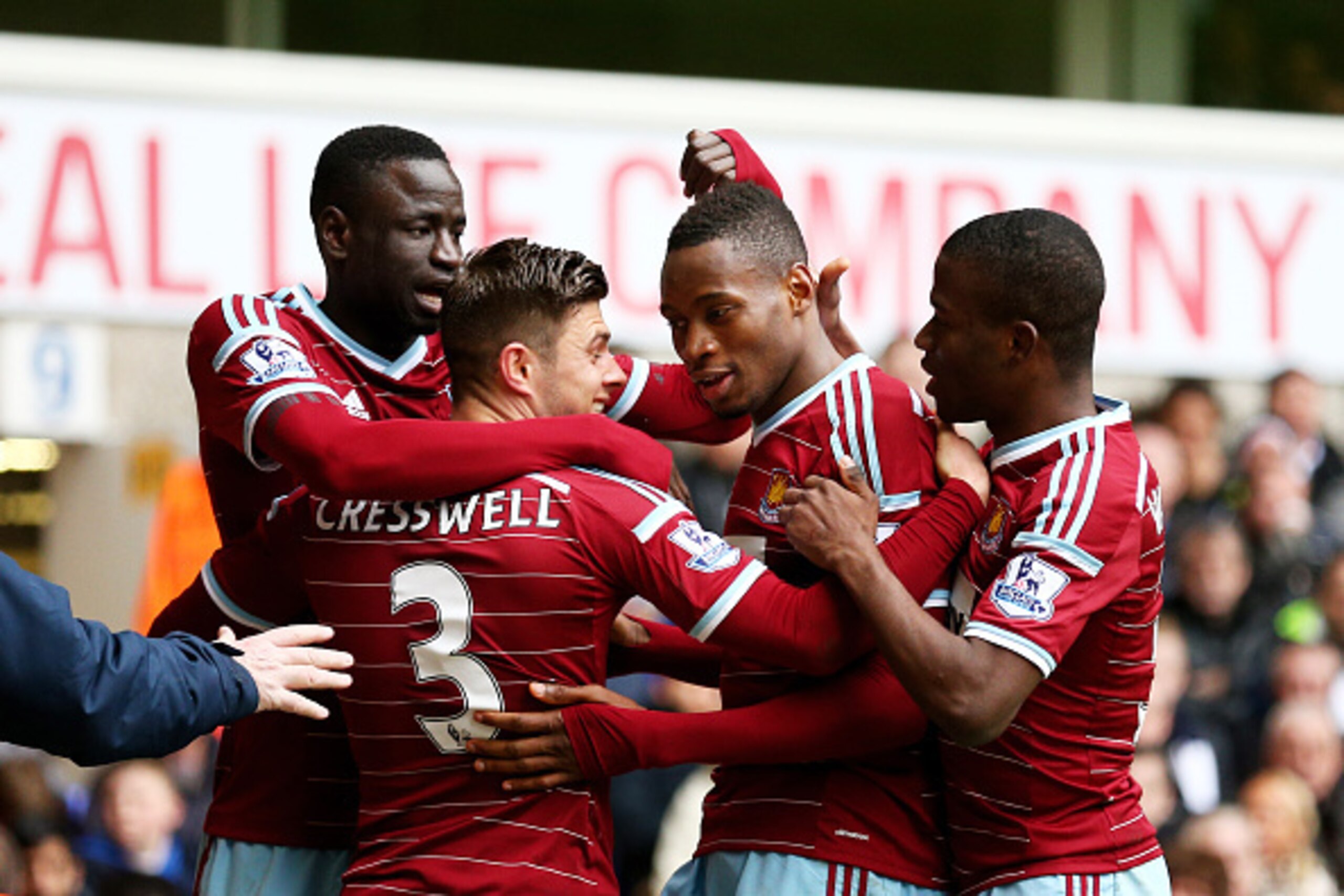 LONDON, ENGLAND - FEBRUARY 22:  Diafra Sakho (2nd R) of West Ham celebrates with teammates after scoring his team's second goal during the Barclays Premier League match between Tottenham Hotspur and West Ham United at White Hart Lane on February 22, 2015 