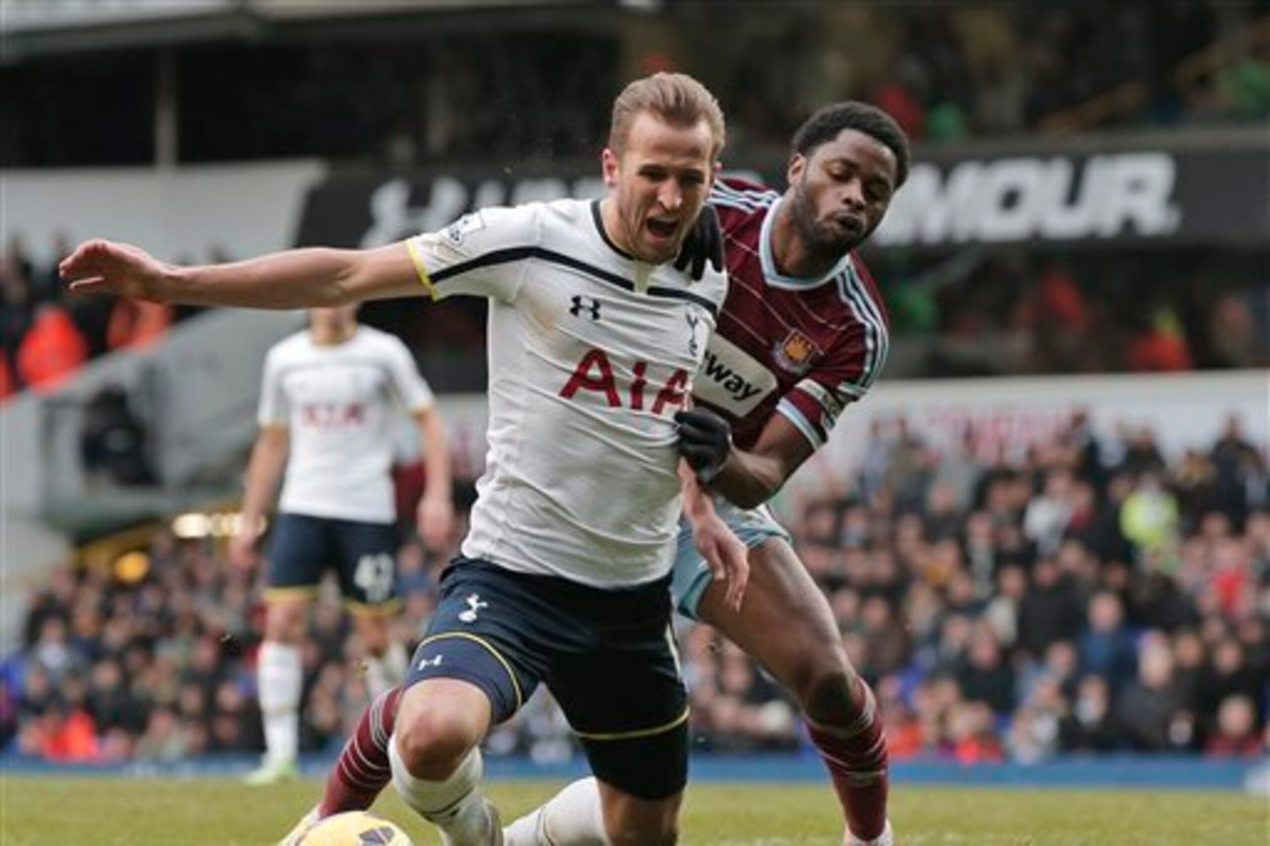 Kane was brought down by Alex Song five minutes into time added on.