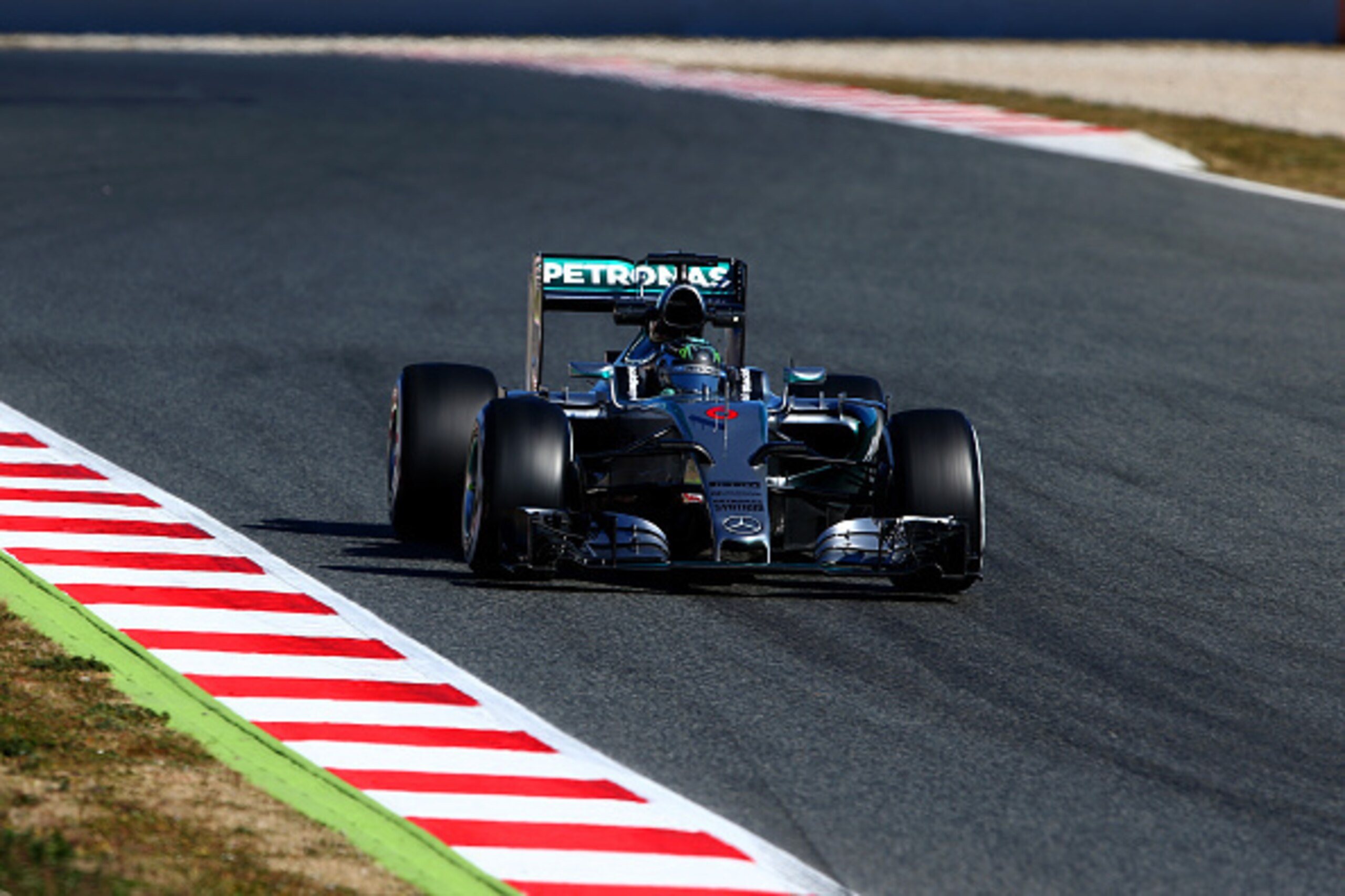 MONTMELO, SPAIN - FEBRUARY 22: Nico Rosberg of Germany and Mercedes GP drives during day four of Formula One Winter Testing at Circuit de Catalunya on February 22, 2015 in Montmelo, Spain. (Photo by Mark Thompson/Getty Images) MONTMELO, SPAIN - FEBRUARY 22: Nico Rosberg of Germany and Mercedes GP drives during day four of Formula One Winter Testing at Circuit de Catalunya on February 22, 2015 in Montmelo, Spain. (Photo by Mark Thompson/Getty Images)