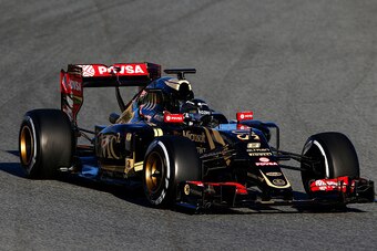 MONTMELO, SPAIN - FEBRUARY 22:  Romain Grosjean of France and Lotus drives during day four of Formula One Winter Testing at Circuit de Catalunya on February 22, 2015 in Montmelo, Spain.  (Photo by Mark Thompson/Getty Images)