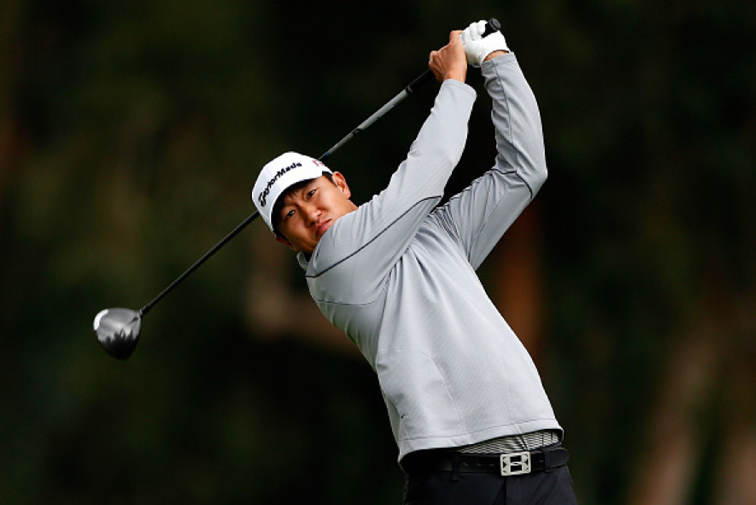 PACIFIC PALISADES, CA - FEBRUARY 22:  James Hahn tees off on the second hole during the Final Round of the Northern Trust Open at the Riviera Country Club on February 22, 2015 in Pacific Palisades, California.  (Photo by Todd Warshaw/Getty Images)