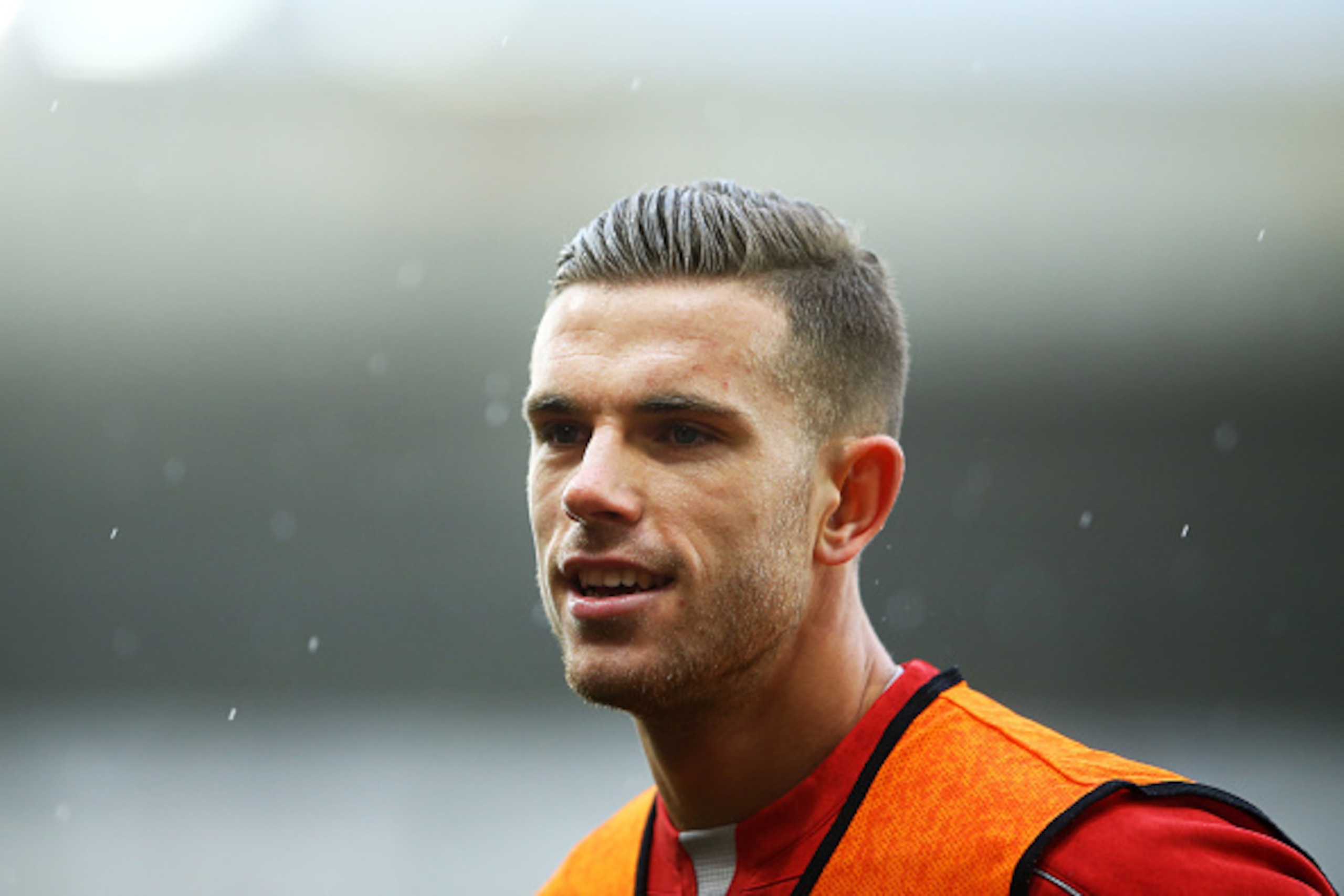 SOUTHAMPTON, ENGLAND - FEBRUARY 22: Jordan Henderson of Liverpool warms up prior to kickoff during the Barclays Premier League match between Southampton and Liverpool at St Mary's Stadium on February 22, 2015 in Southampton, England.  (Photo by Richard He