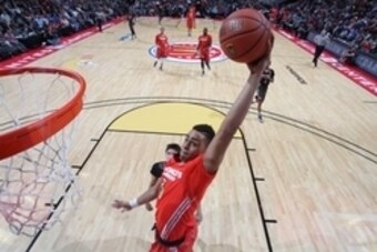 Apr 2, 2014; Chicago, IL, USA; McDonalds All American east team guard D'Angelo Russell dunks the ball against the west team at the United Center. Mandatory Credit: Brian Spurlock-USA TODAY Sports