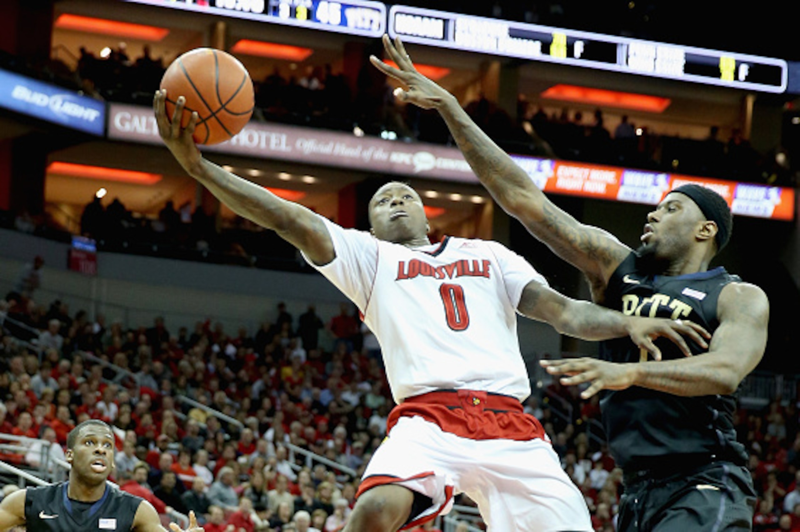 LOUISVILLE, KY - FEBRUARY 11: Terry Rozier #0 of the Louisville Cardinals shoots the ball during the game against the Pittsburgh Panthers at KFC YUM! Center on February 11, 2015 in Louisville, Kentucky. (Photo by Andy Lyons/Getty Images) LOUISVILLE, KY - FEBRUARY 11: Terry Rozier #0 of the Louisville Cardinals shoots the ball during the game against the Pittsburgh Panthers at KFC YUM! Center on February 11, 2015 in Louisville, Kentucky. (Photo by Andy Lyons/Getty Images)