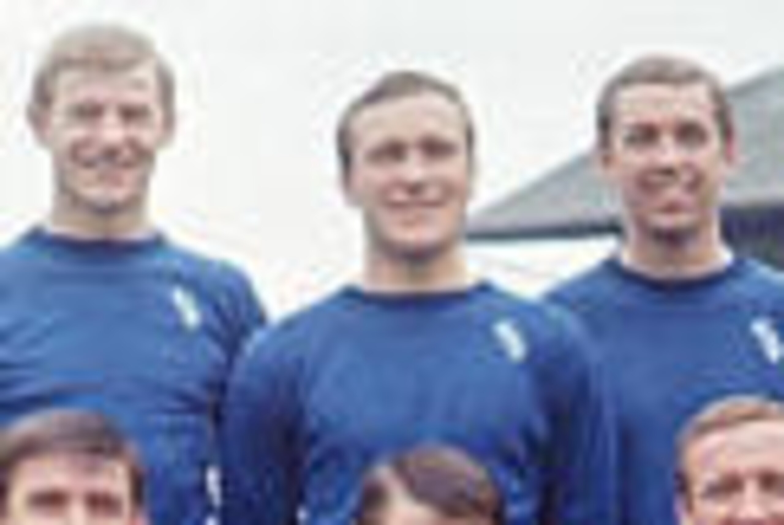 Ron Harris (centre)