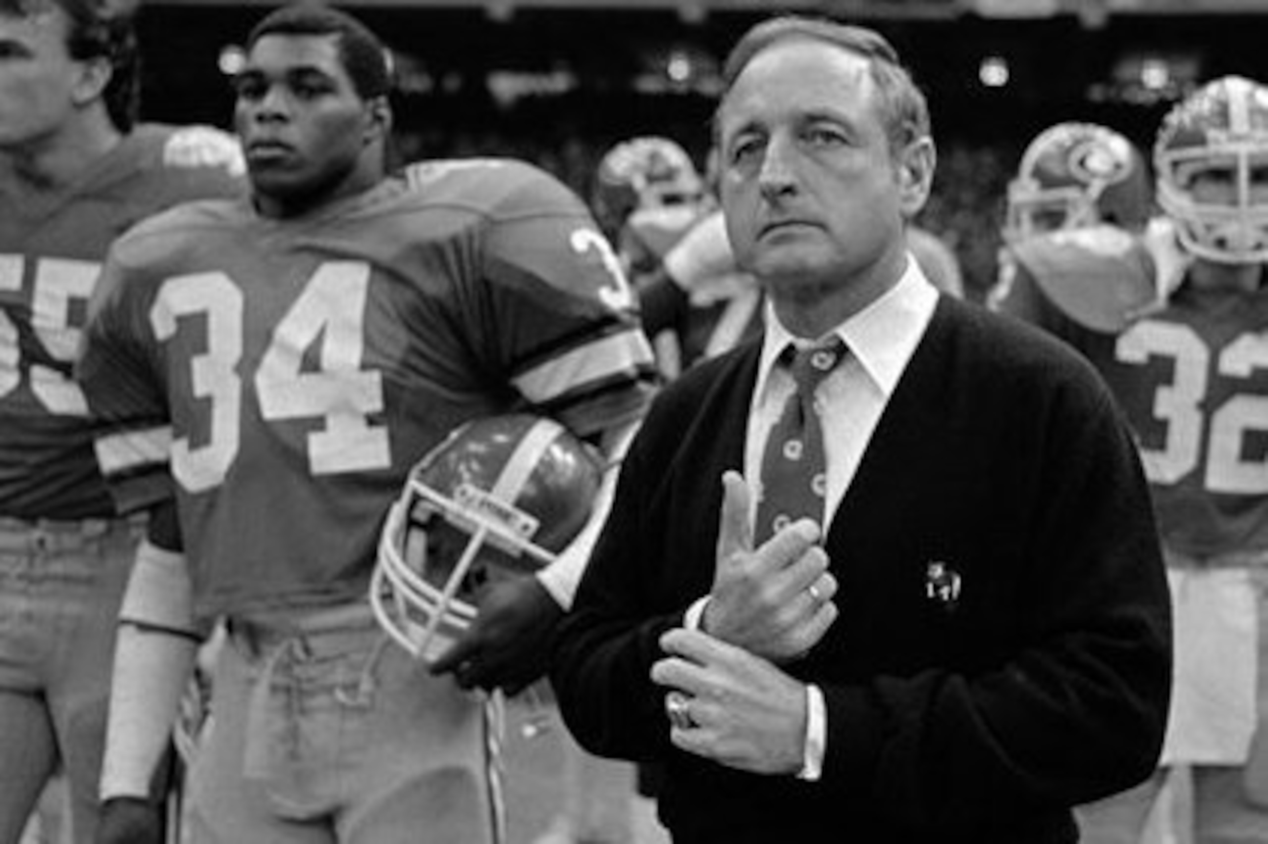 Former Georgia head coach Vince Dooley (right) and running back Herschel Walker (left)