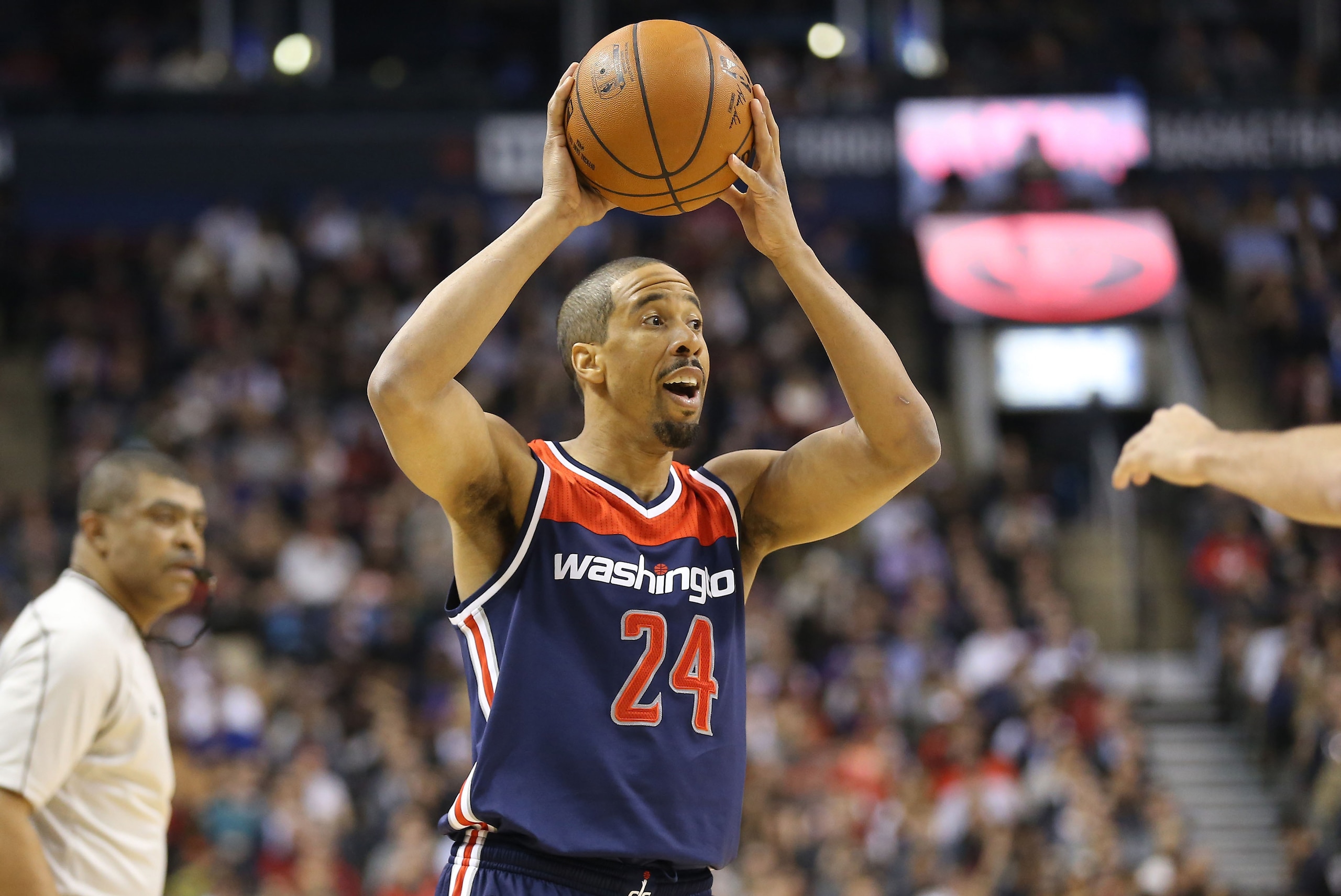 Feb 11, 2015; Toronto, Ontario, CAN; Washington Wizards guard Andre Miller (24) looks to make a pass against the Toronto Raptors at Air Canada Centre. The Raptors beat the Wizards 95-93. Mandatory Credit: Tom Szczerbowski-USA TODAY Sports