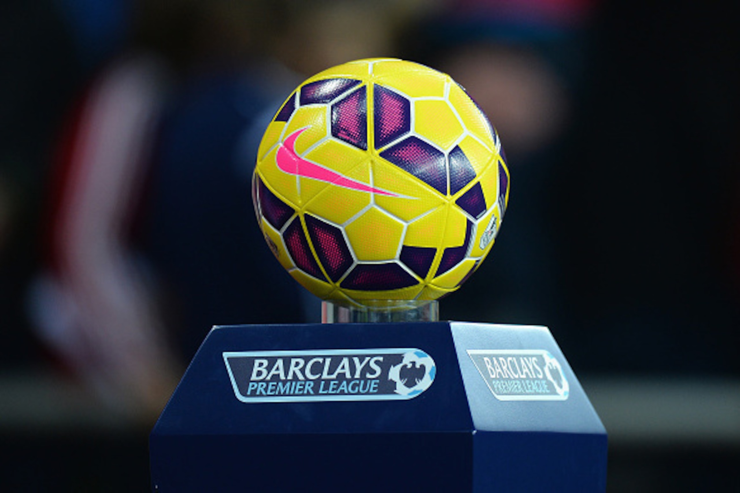 SUNDERLAND, ENGLAND - NOVEMBER 29:  The Nike match ball during the Barclays Premier League match between Sunderland and Chelsea at the Stadium of Light on November 29, 2014 in Sunderland, England.  (Photo by Tony Marshall/Getty Images)