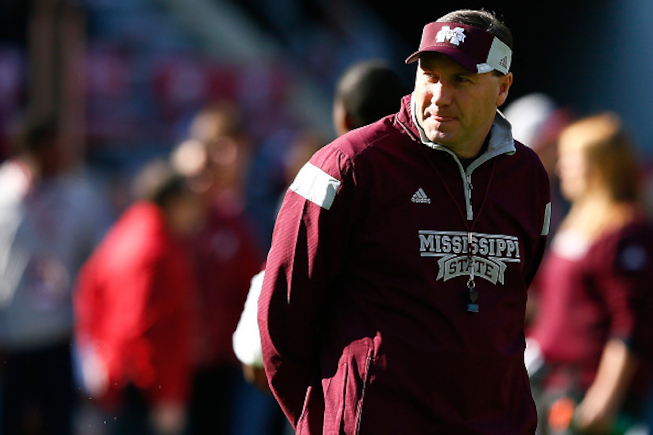 TUSCALOOSA, AL - NOVEMBER 15:  Head coach Dan Mullen of the Mississippi State Bulldogs looks on during pregame warmups prior to facing the Alabama Crimson Tide at Bryant-Denny Stadium on November 15, 2014 in Tuscaloosa, Alabama.  (Photo by Kevin C. Cox/Ge