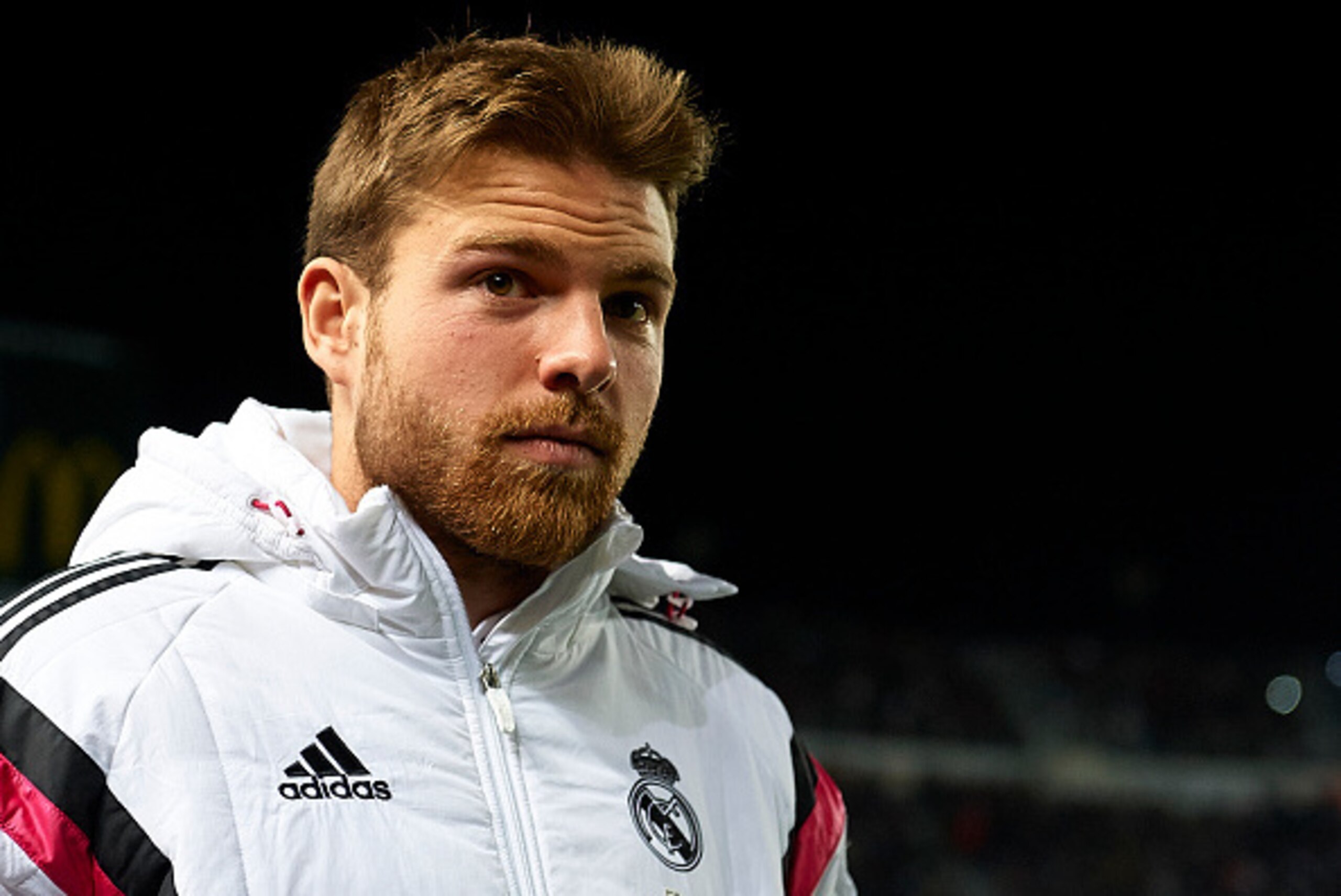 ELCHE, SPAIN - FEBRUARY 22:  Asier Illarramendi of Real Madrid looks on before the La Liga match between Elche FC and Real Madrid at Estadio Manuel Martinez Valero on February 22, 2015 in Elche, Spain.  (Photo by Manuel Queimadelos Alonso/Getty Images)