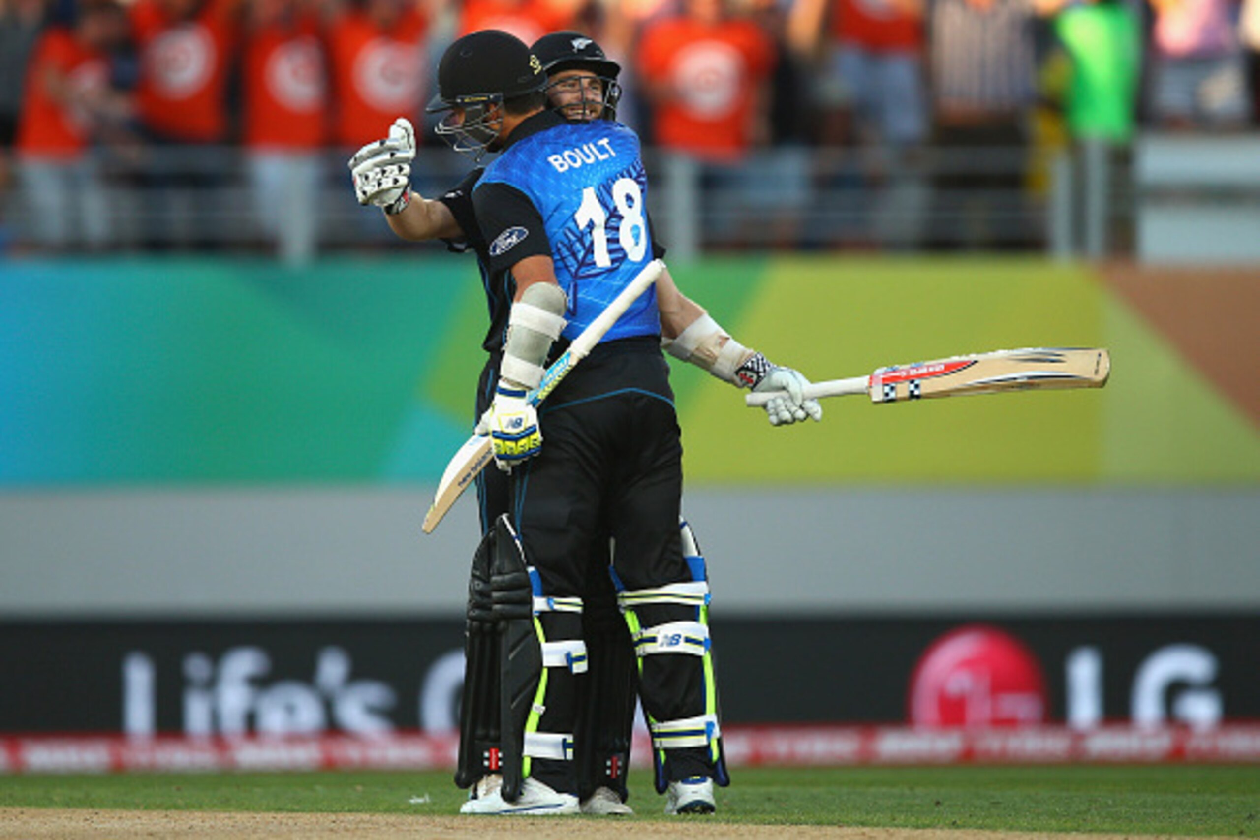 AUCKLAND, NEW ZEALAND - FEBRUARY 28:  Kane Williamson and Trent Boult of New Zealand celebrate after hitting the winning runs during the 2015 ICC Cricket World Cup match between Australia and New Zealand at Eden Park on February 28, 2015 in Auckland, New 