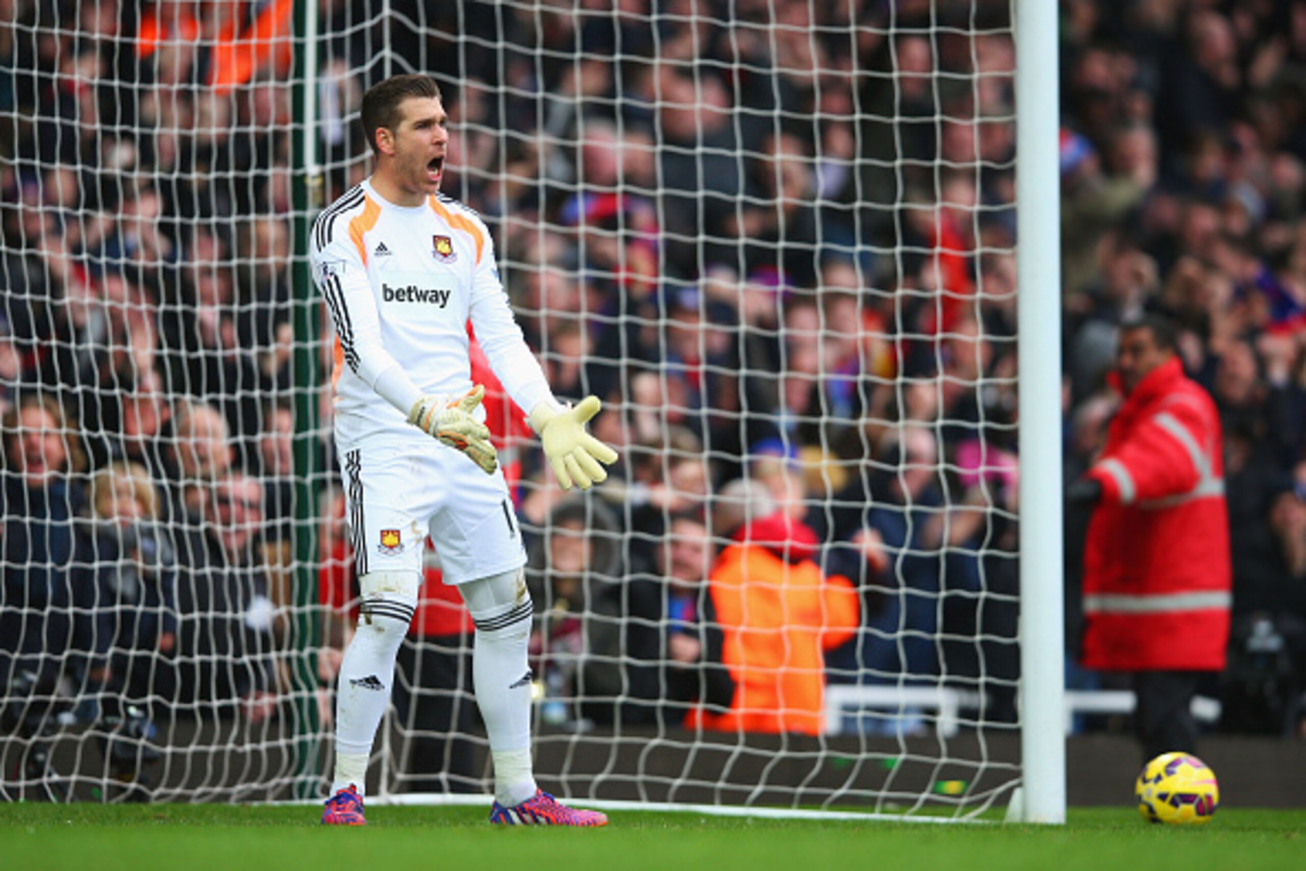LONDON, ENGLAND - FEBRUARY 28:  Adrian of West Ham United reacts as Glenn Murray of Crystal Palace  scores their third goal during the Barclays Premier League match between West Ham United and Crystal Palace at Boleyn Ground on February 28, 2015 in London